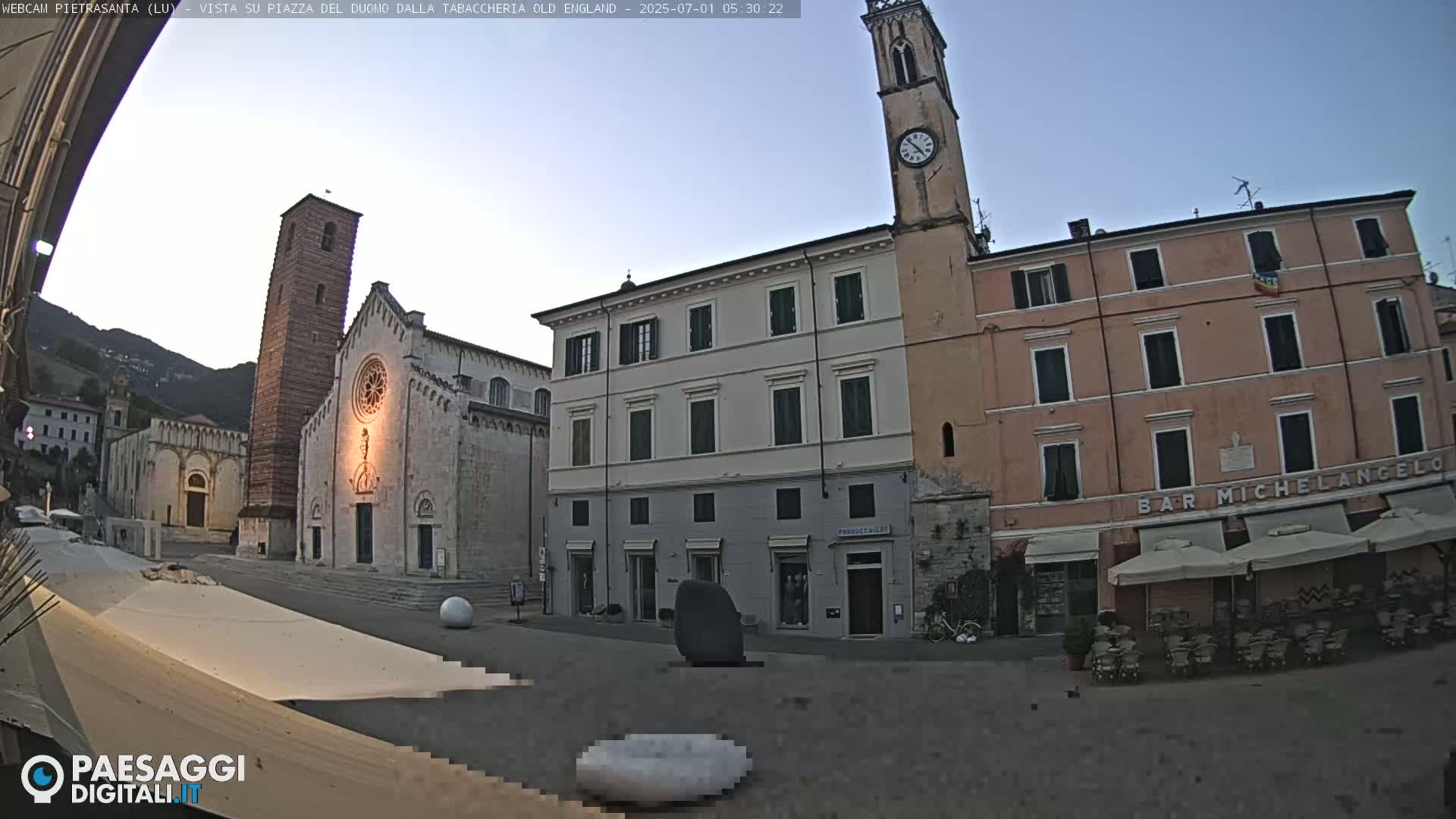 Pietrasanta Piazza del Duomo (Dome's Square) Live Cam - Lucca, Tuscany, Italy