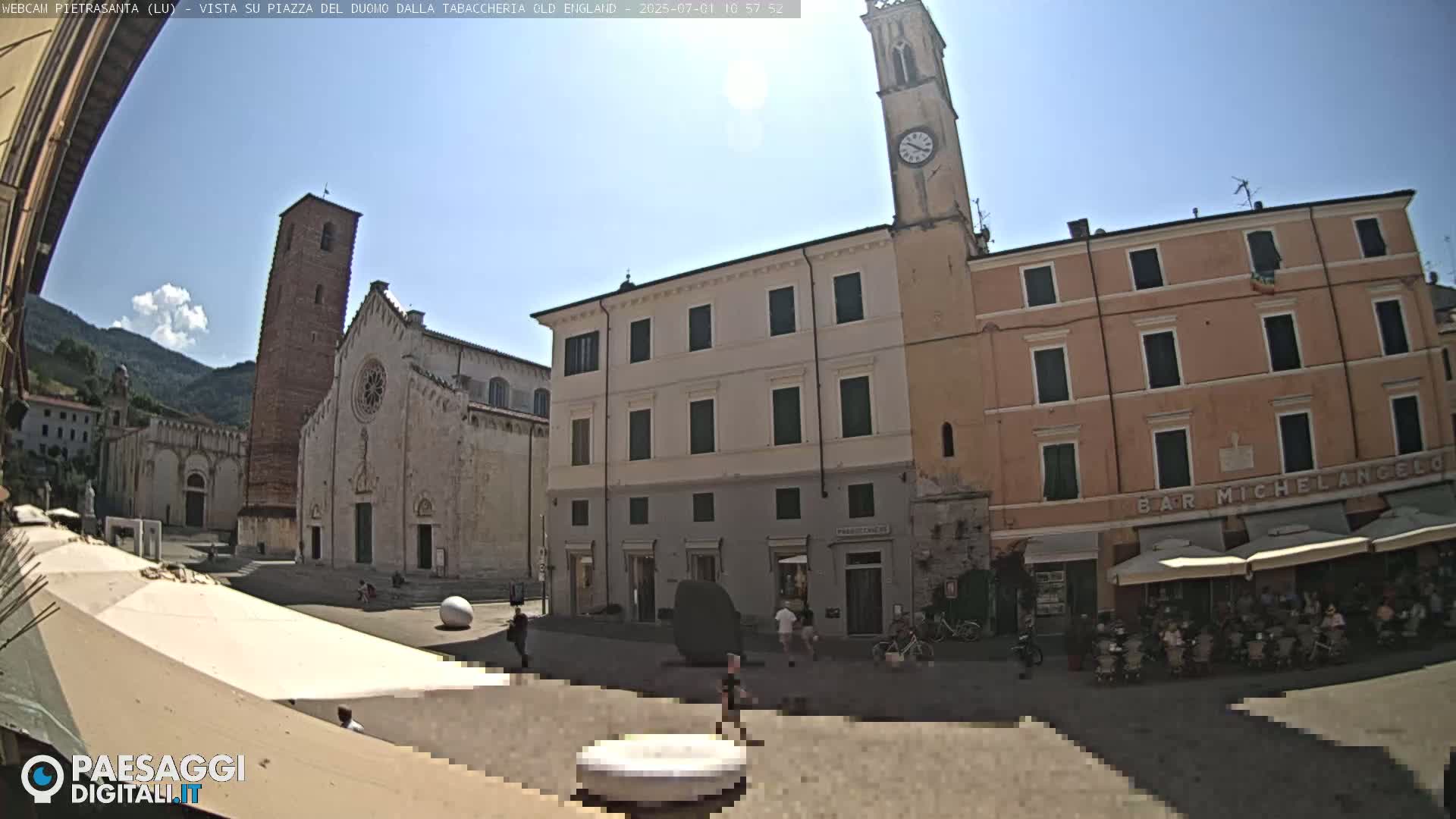 Pietrasanta Piazza del Duomo (Dome's Square) Live Cam - Lucca, Tuscany, Italy