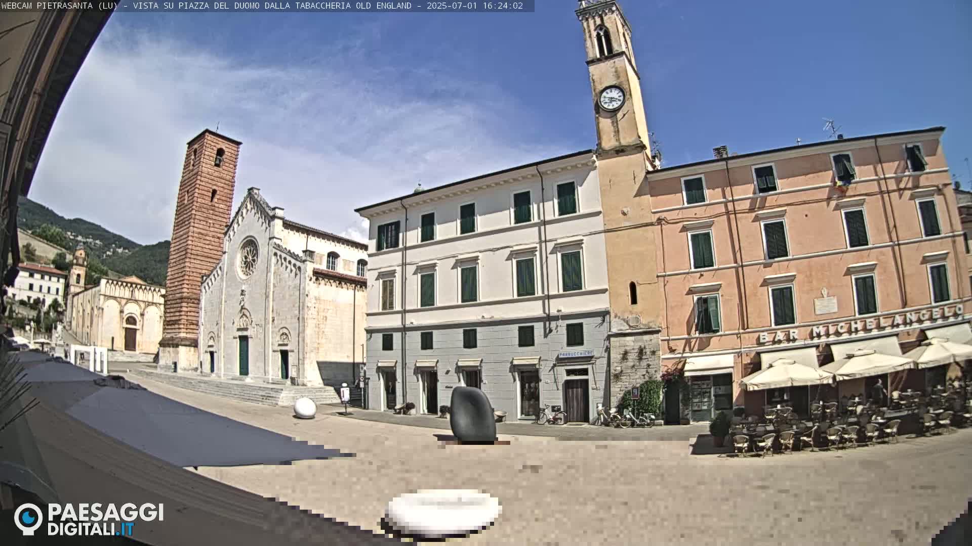 Pietrasanta Piazza del Duomo (Dome's Square) Live Cam - Lucca, Tuscany, Italy