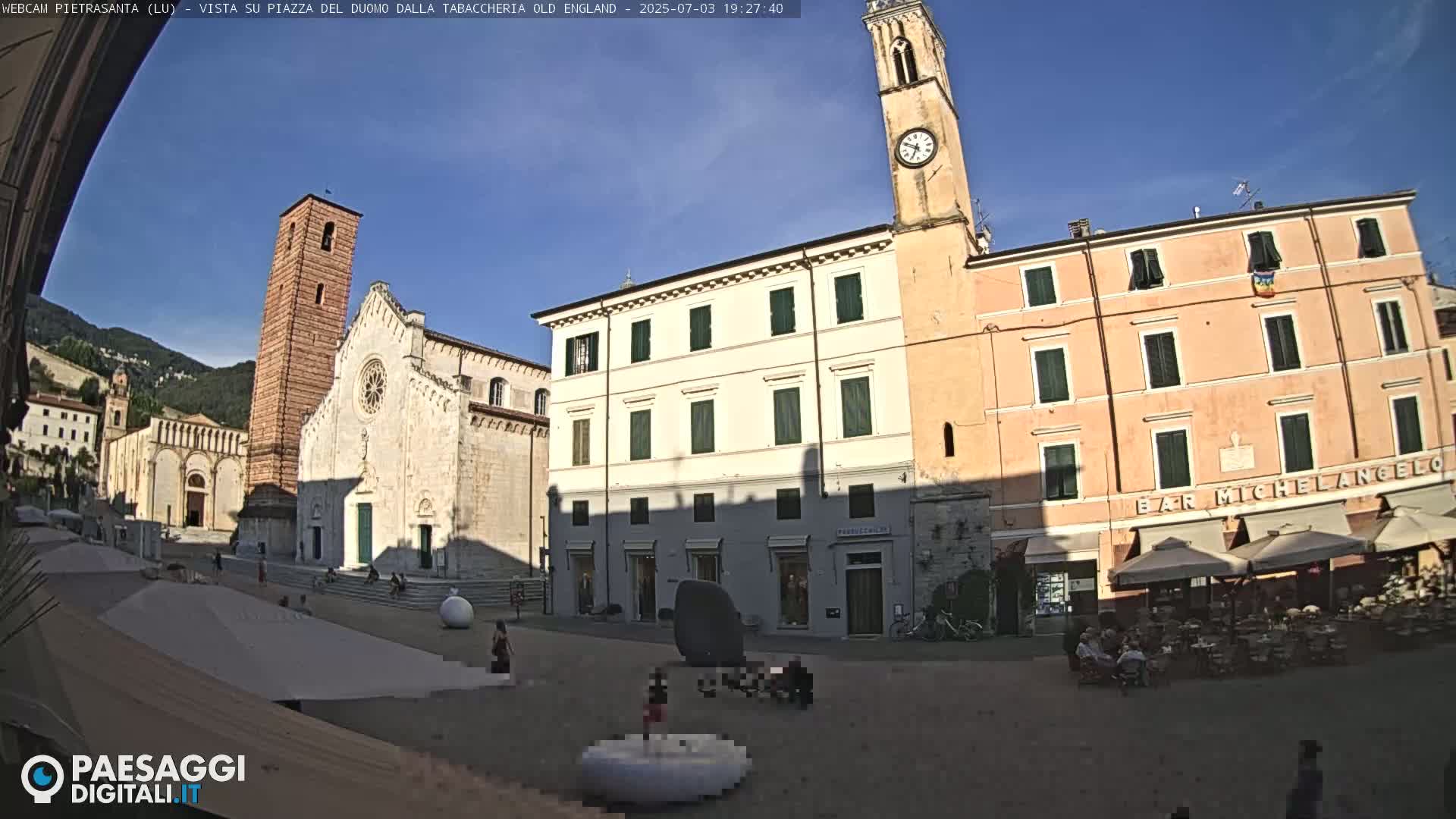 Pietrasanta Piazza del Duomo (Dome's Square) Live Cam - Lucca, Tuscany, Italy