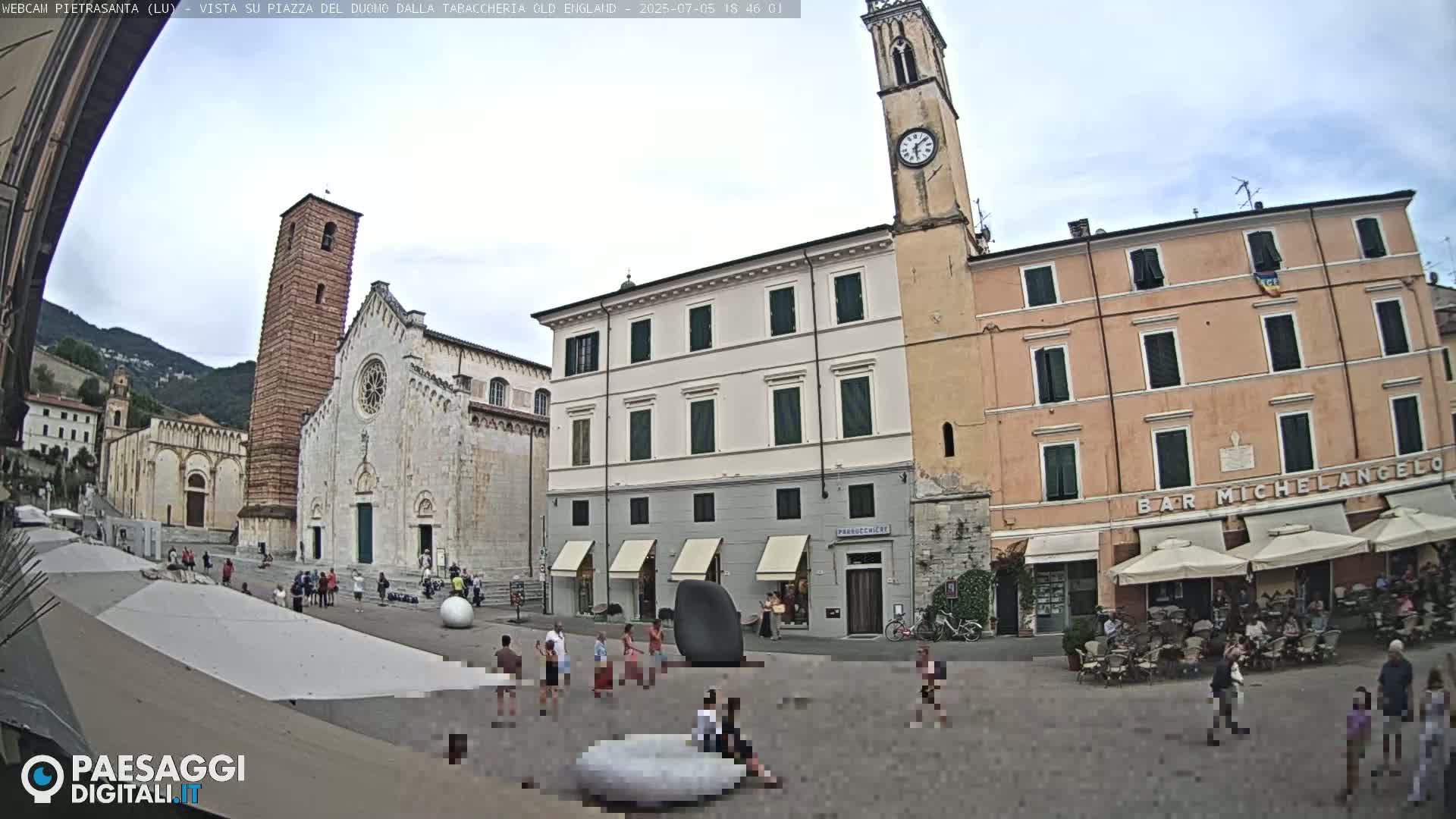 Pietrasanta Piazza del Duomo (Dome's Square) Live Cam - Lucca, Tuscany, Italy