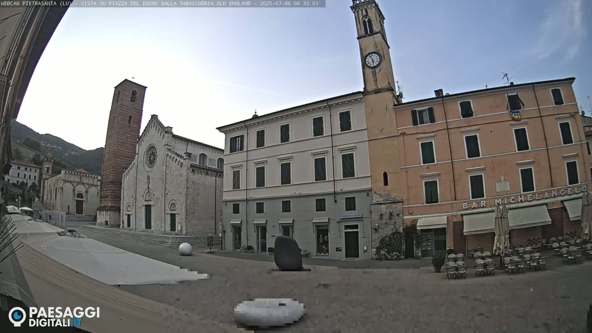 Pietrasanta Piazza del Duomo (Dome's Square) Live Cam - Lucca, Tuscany, Italy