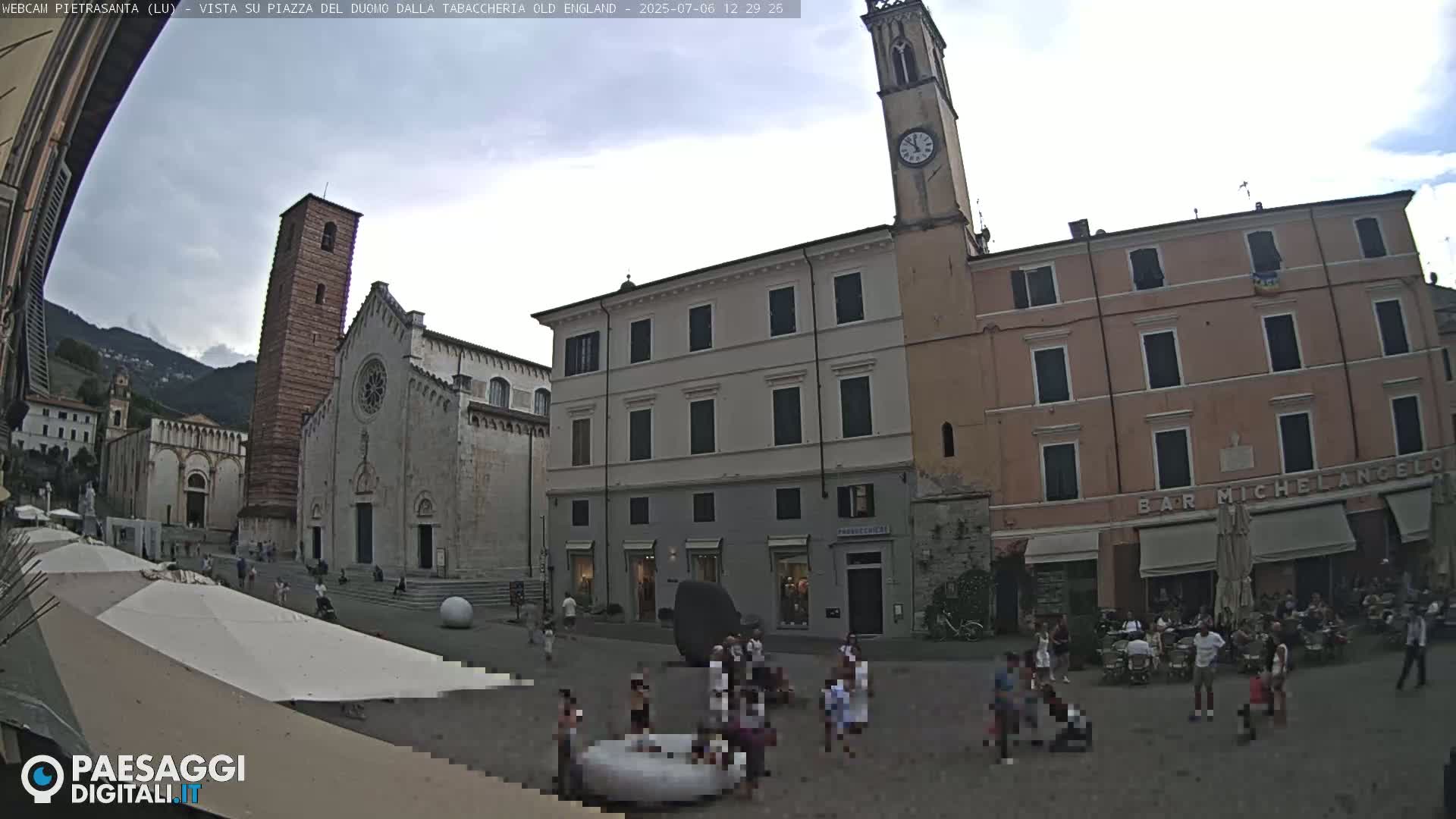 Pietrasanta Piazza del Duomo (Dome's Square) Live Cam - Lucca, Tuscany, Italy