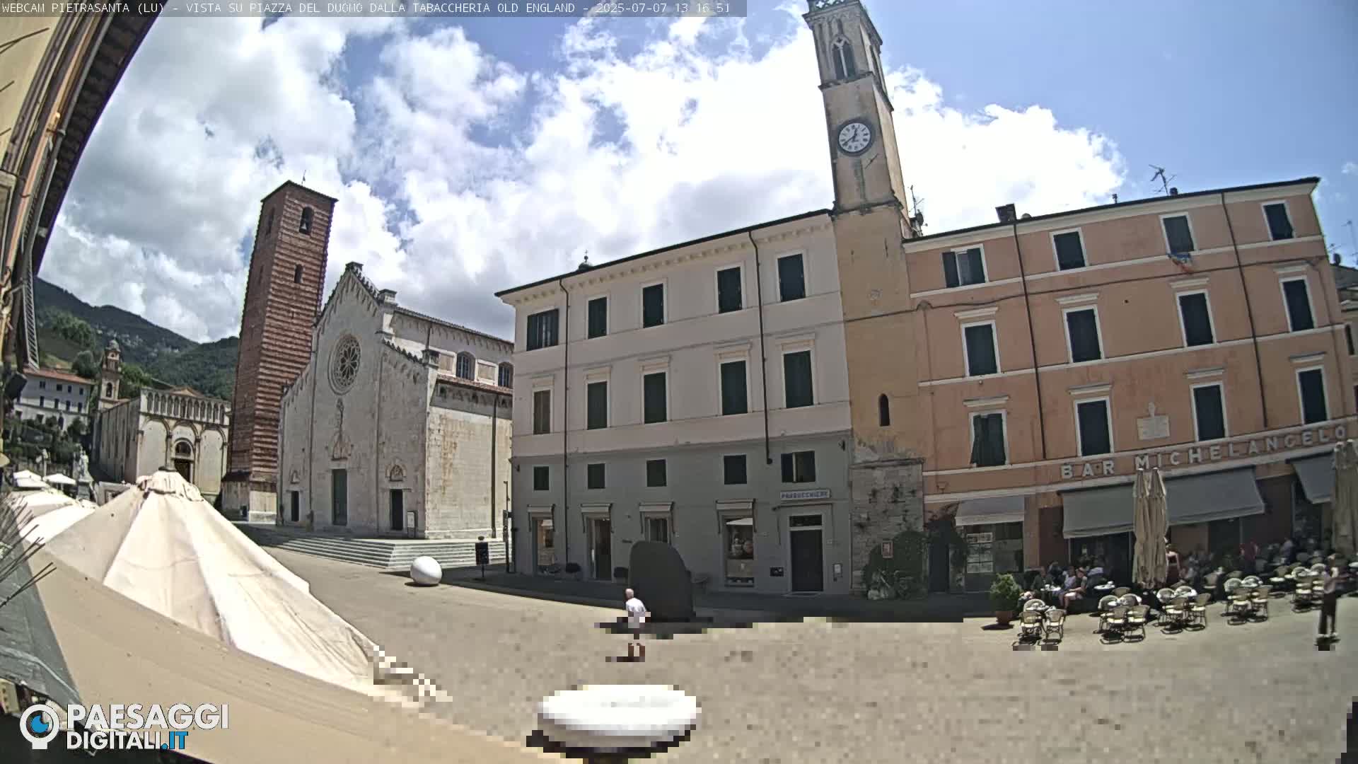 Pietrasanta Piazza del Duomo (Dome's Square) Live Cam - Lucca, Tuscany, Italy