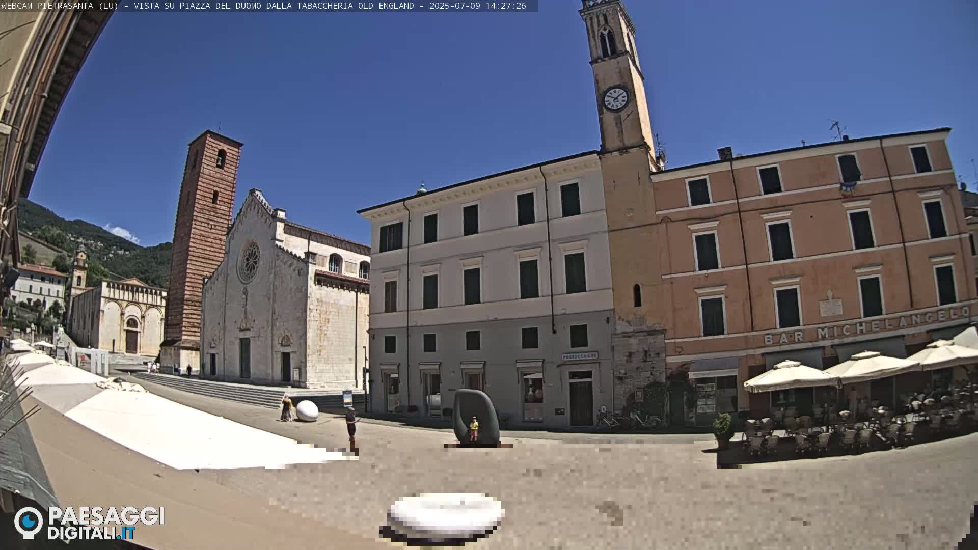 Pietrasanta Piazza del Duomo (Dome's Square) Live Cam - Lucca, Tuscany, Italy