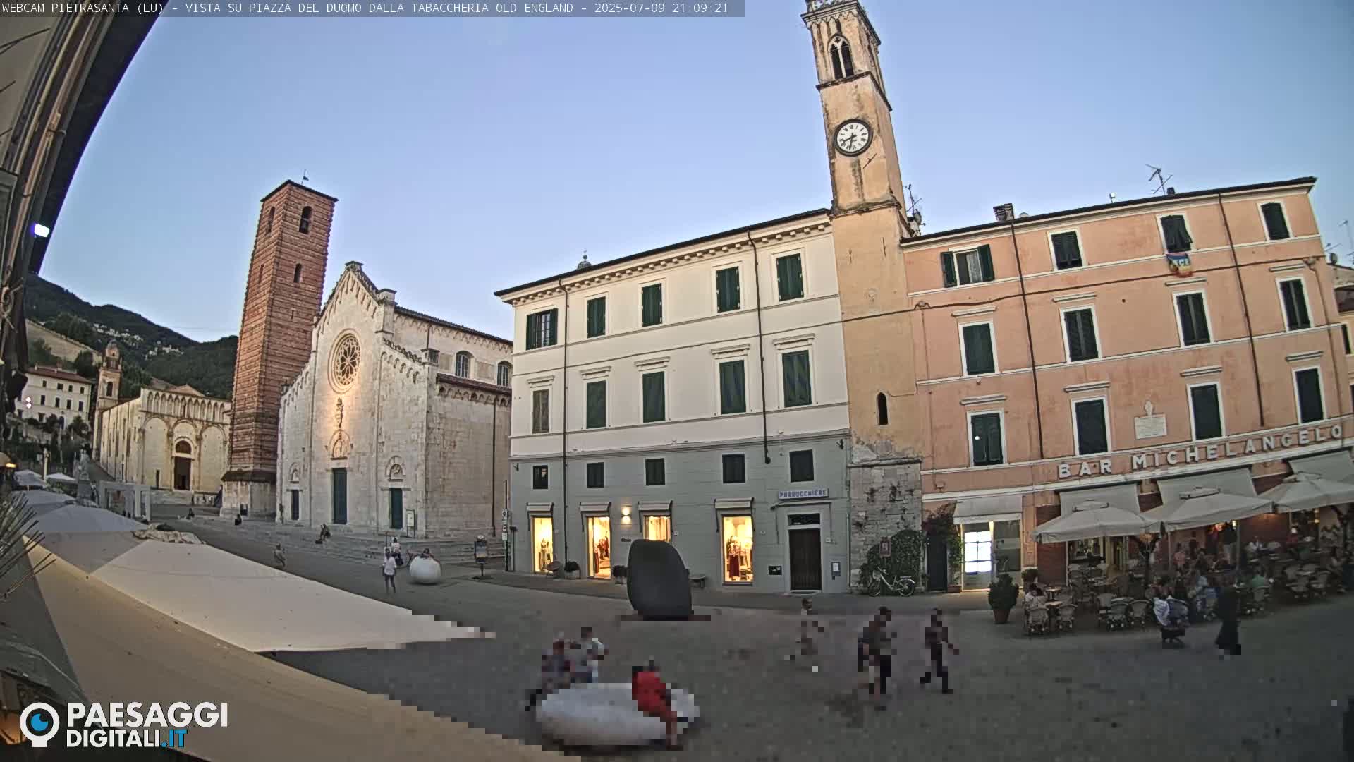 Pietrasanta Piazza del Duomo (Dome's Square) Live Cam - Lucca, Tuscany, Italy