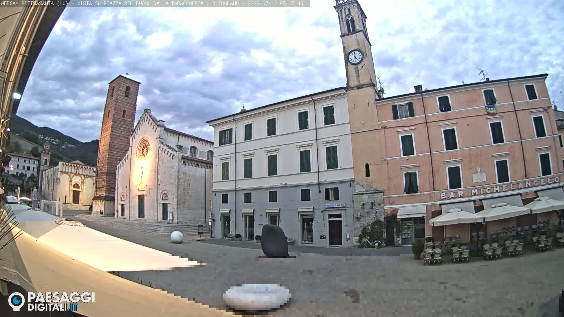 Pietrasanta Piazza del Duomo (Dome's Square) Live Cam - Lucca, Tuscany, Italy