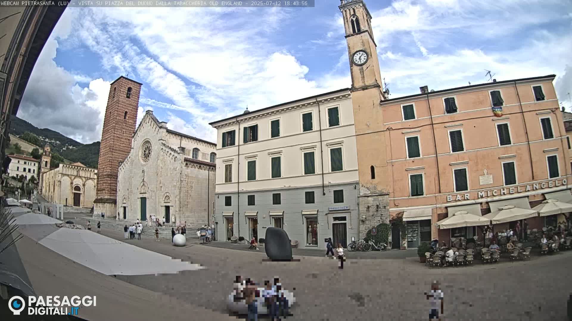 Pietrasanta Piazza del Duomo (Dome's Square) Live Cam - Lucca, Tuscany, Italy
