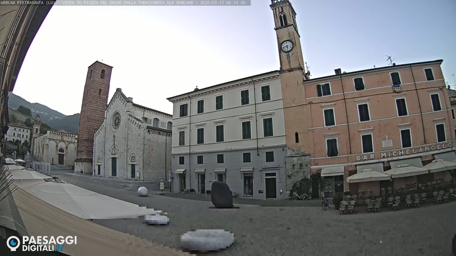 Pietrasanta Piazza del Duomo (Dome's Square) Live Cam - Lucca, Tuscany, Italy