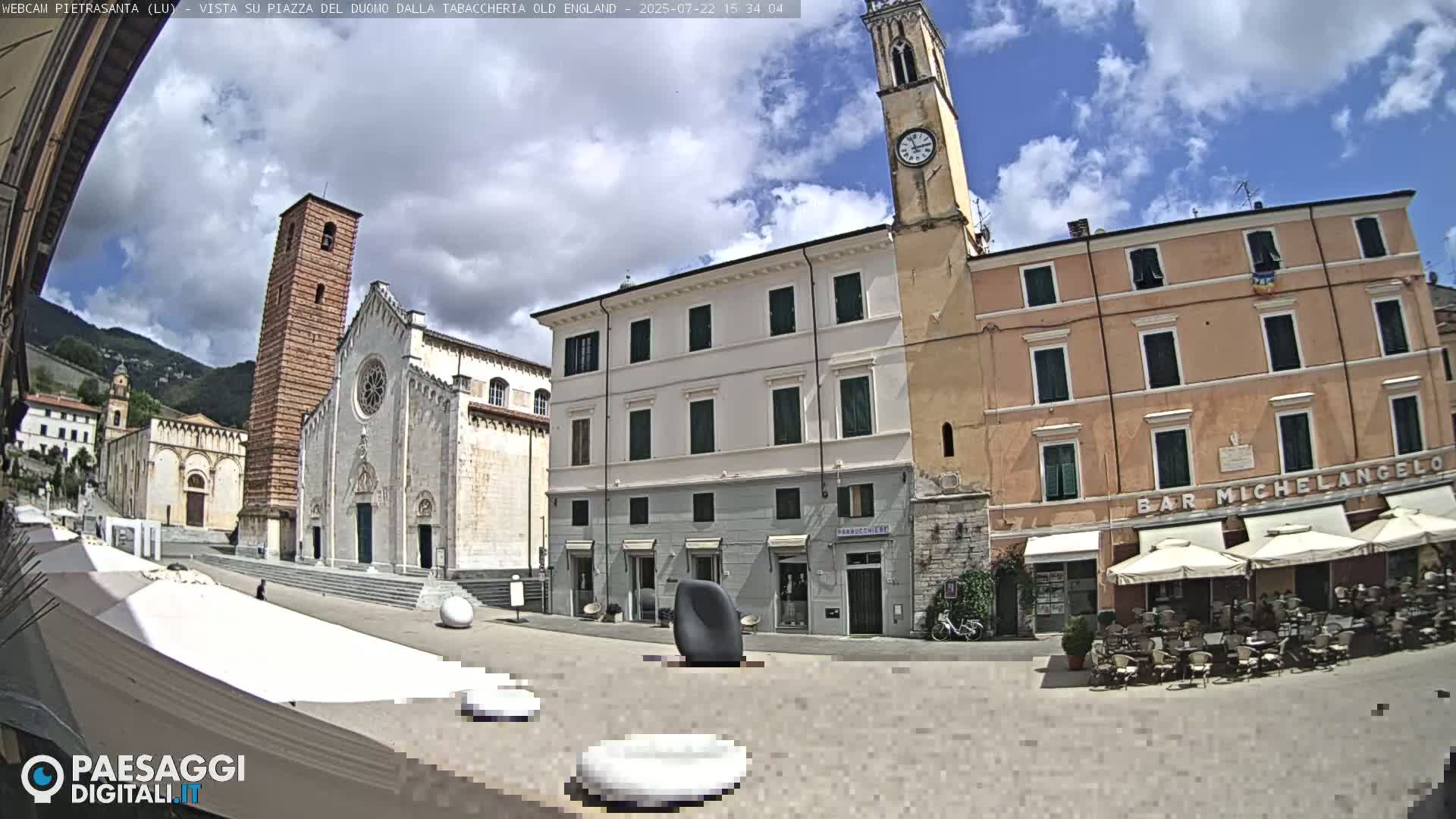 Pietrasanta Piazza del Duomo (Dome's Square) Live Cam - Lucca, Tuscany, Italy