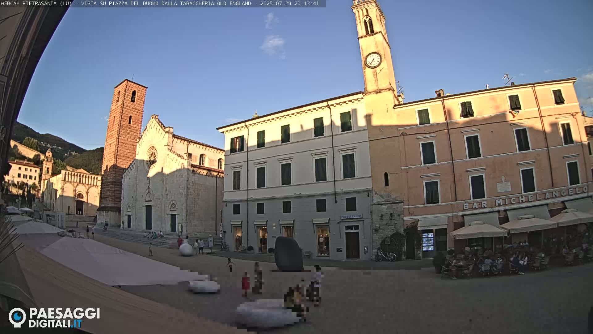 Pietrasanta Piazza del Duomo (Dome's Square) Live Cam - Lucca, Tuscany, Italy