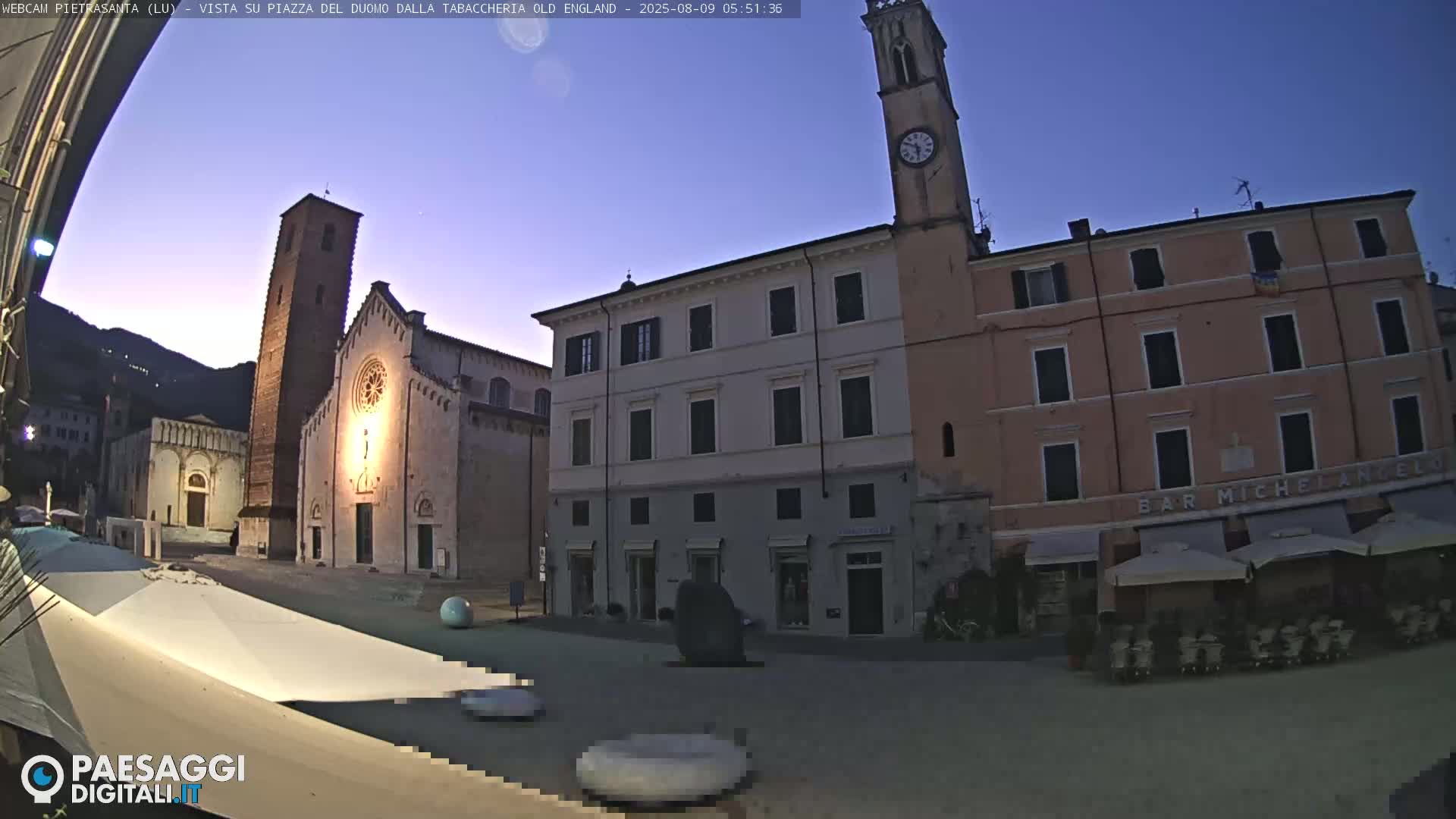 Pietrasanta Piazza del Duomo (Dome's Square) Live Cam - Lucca, Tuscany, Italy