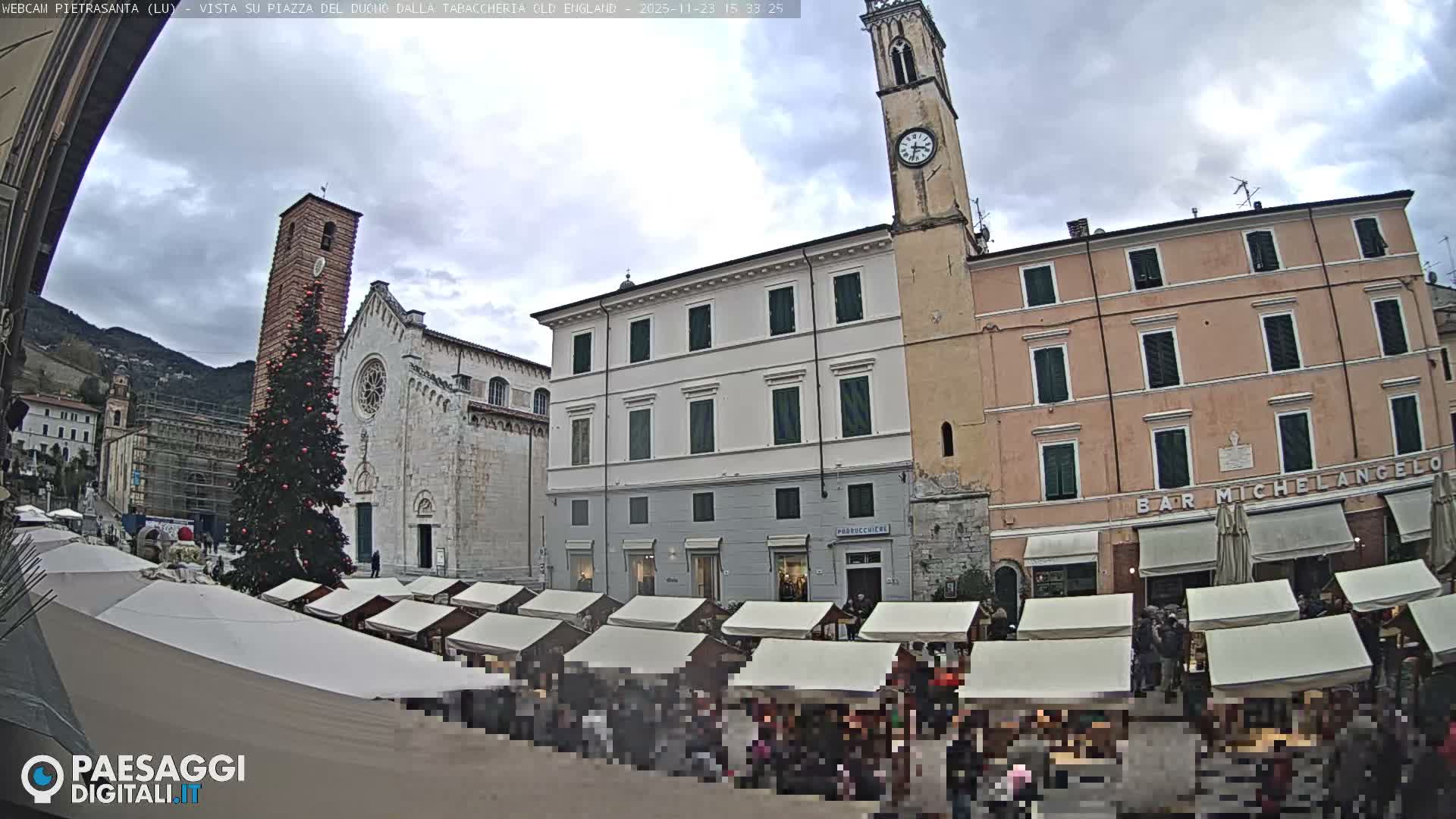Pietrasanta Piazza del Duomo (Dome's Square) Live Cam - Lucca, Tuscany, Italy