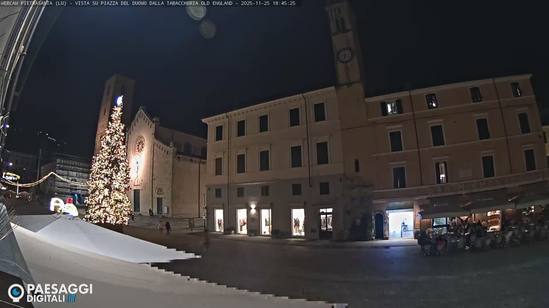 Pietrasanta Piazza del Duomo (Dome's Square) Live Cam - Lucca, Tuscany, Italy