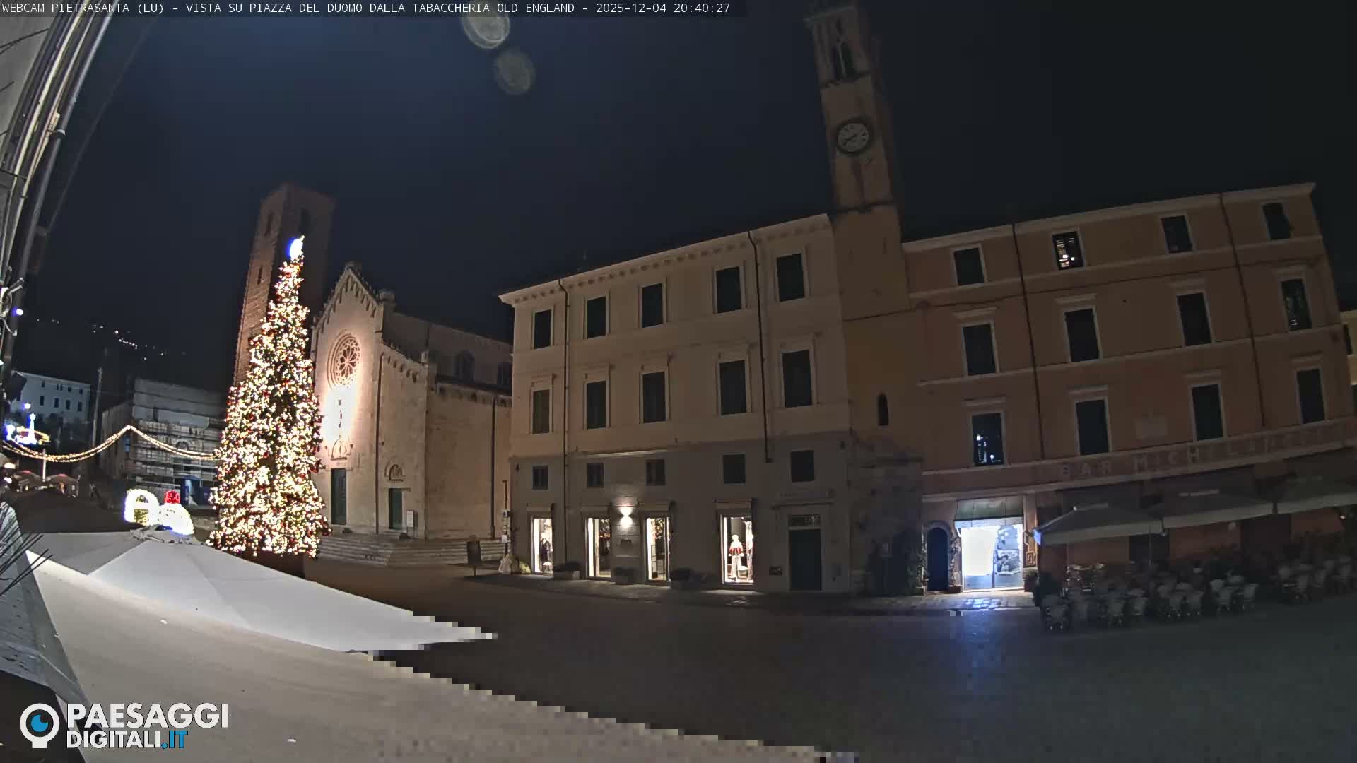 Pietrasanta Piazza del Duomo (Dome's Square) Live Cam - Lucca, Tuscany, Italy