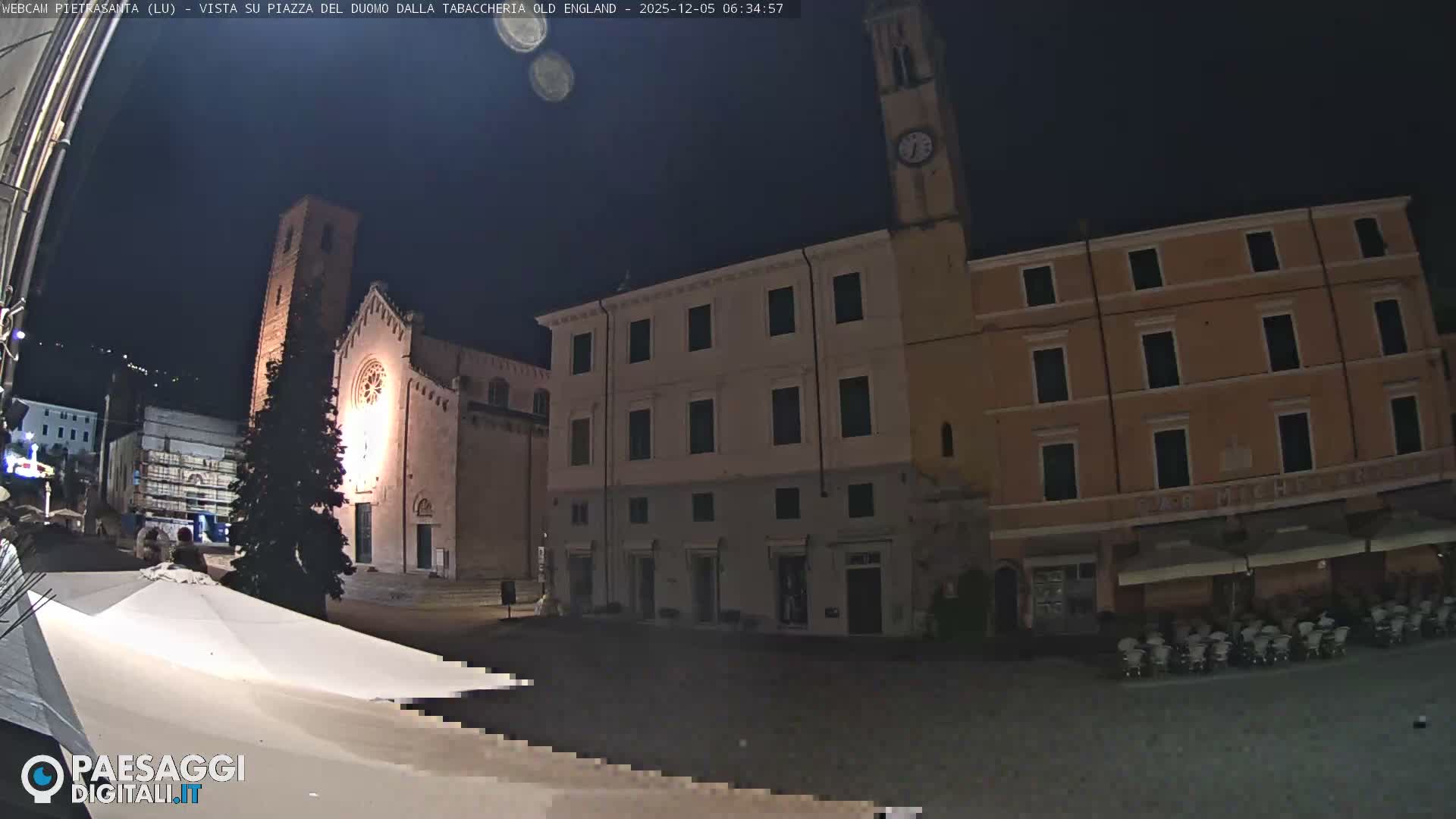 Pietrasanta Piazza del Duomo (Dome's Square) Live Cam - Lucca, Tuscany, Italy