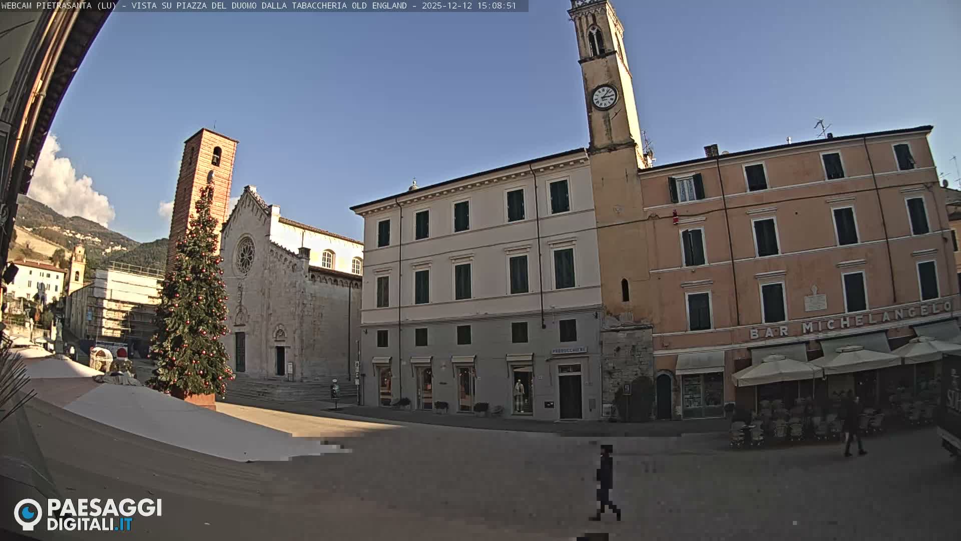 Pietrasanta Piazza del Duomo (Dome's Square) Live Cam - Lucca, Tuscany, Italy