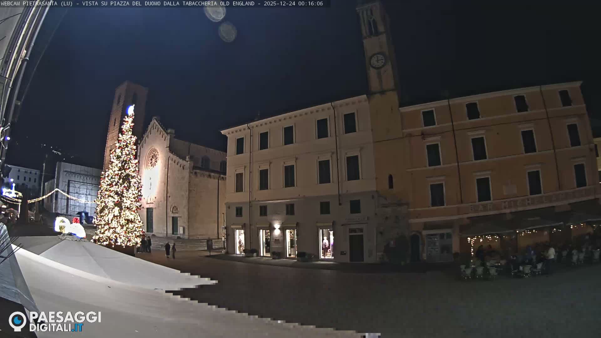 Pietrasanta Piazza del Duomo (Dome's Square) Live Cam - Lucca, Tuscany, Italy
