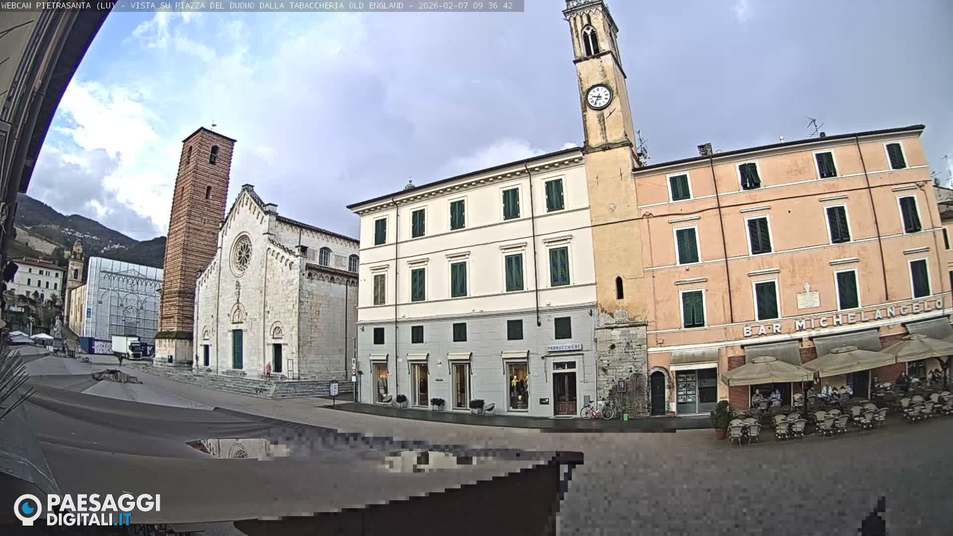 Pietrasanta Piazza del Duomo (Dome's Square) Live Cam - Lucca, Tuscany, Italy