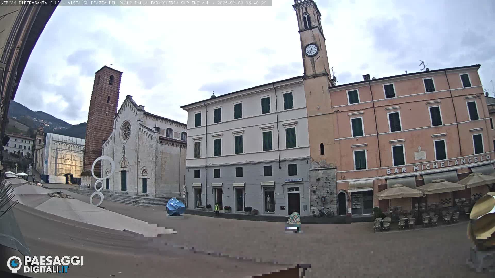 Pietrasanta Piazza del Duomo (Dome's Square) Live Cam - Lucca, Tuscany, Italy