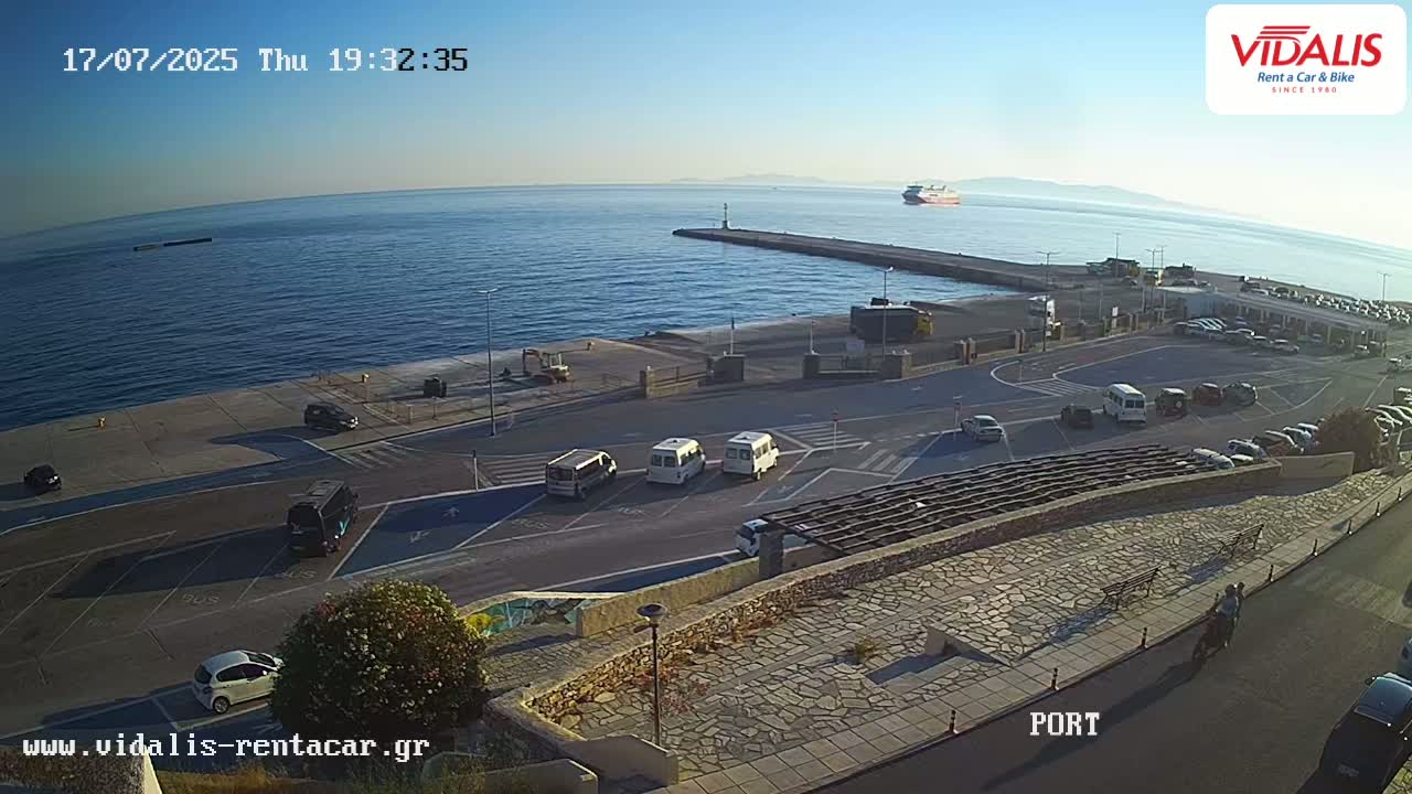 Tinos Port Live Cam - Tinos, Cyclades, South Aegean (Periféreia Notíou Aigaíou), Greece