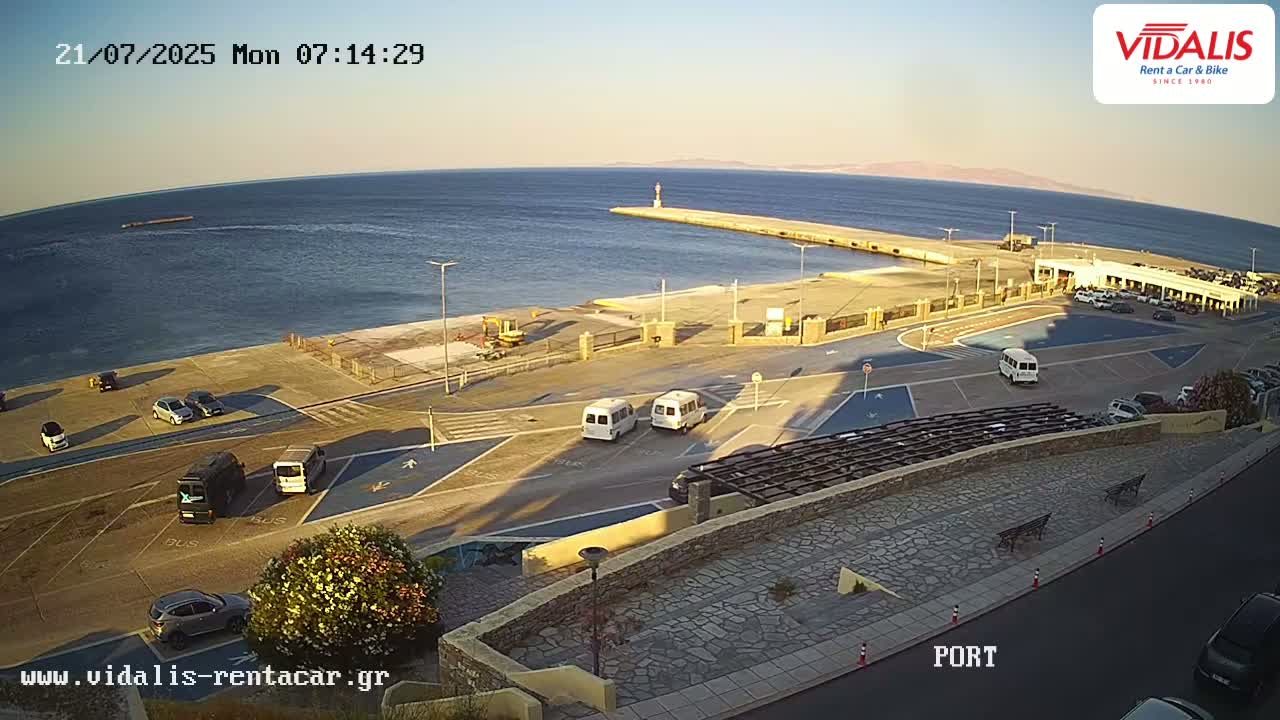 Tinos Port Live Cam - Tinos, Cyclades, South Aegean (Periféreia Notíou Aigaíou), Greece