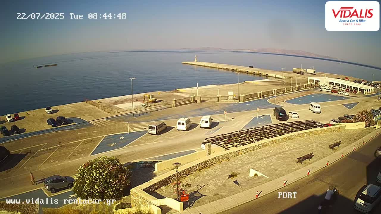 Tinos Port Live Cam - Tinos, Cyclades, South Aegean (Periféreia Notíou Aigaíou), Greece
