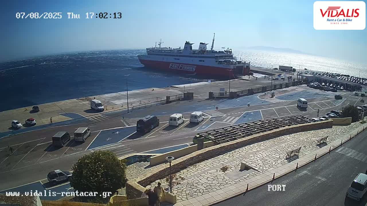 Tinos Port Live Cam - Tinos, Cyclades, South Aegean (Periféreia Notíou Aigaíou), Greece