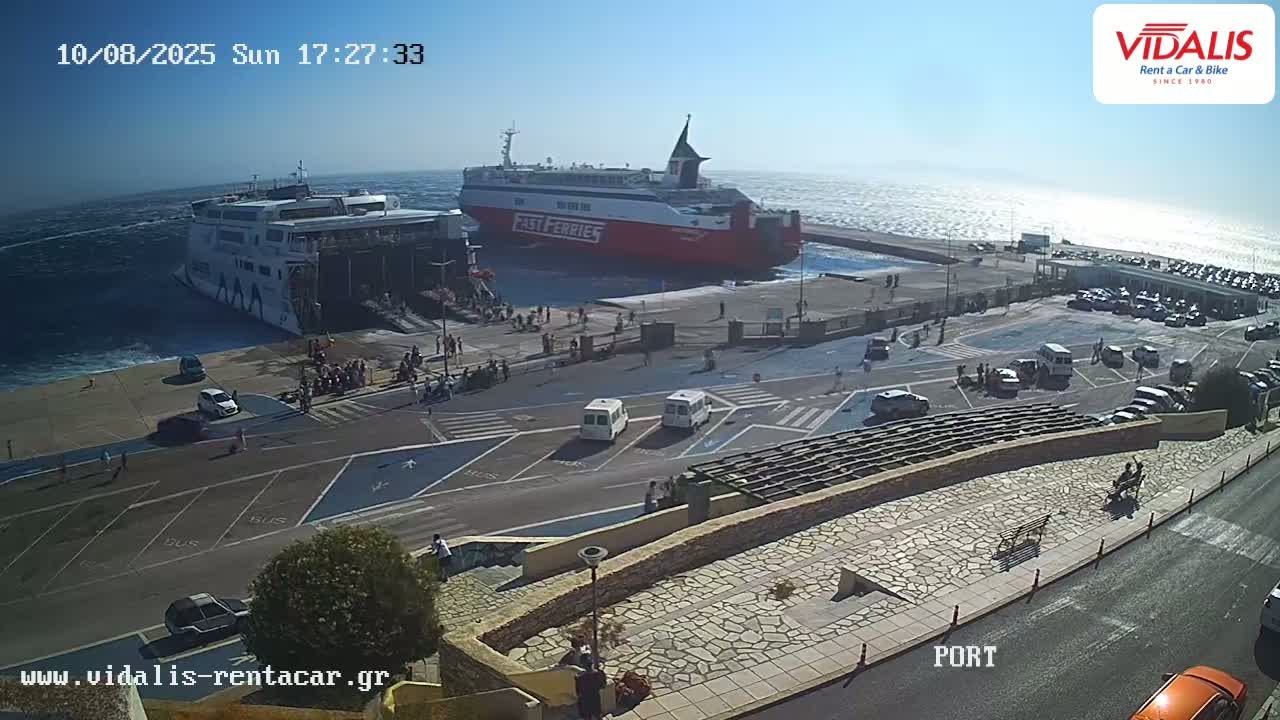 Tinos Port Live Cam - Tinos, Cyclades, South Aegean (Periféreia Notíou Aigaíou), Greece