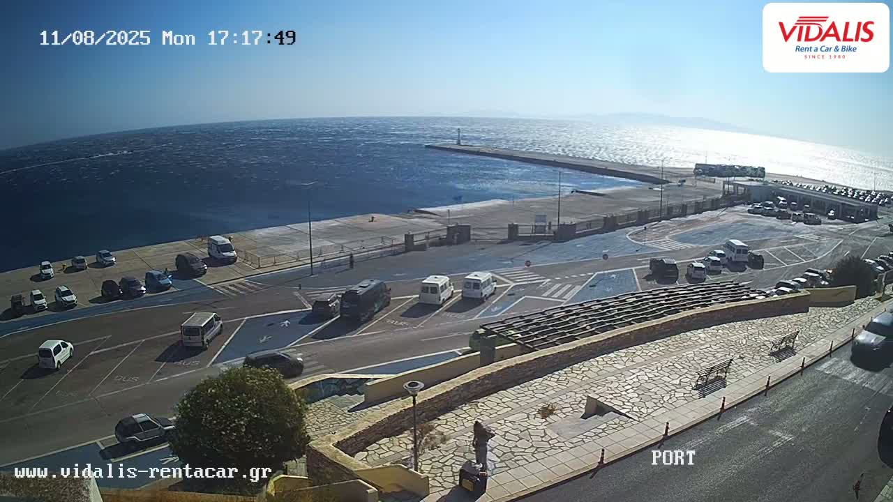 Tinos Port Live Cam - Tinos, Cyclades, South Aegean (Periféreia Notíou Aigaíou), Greece