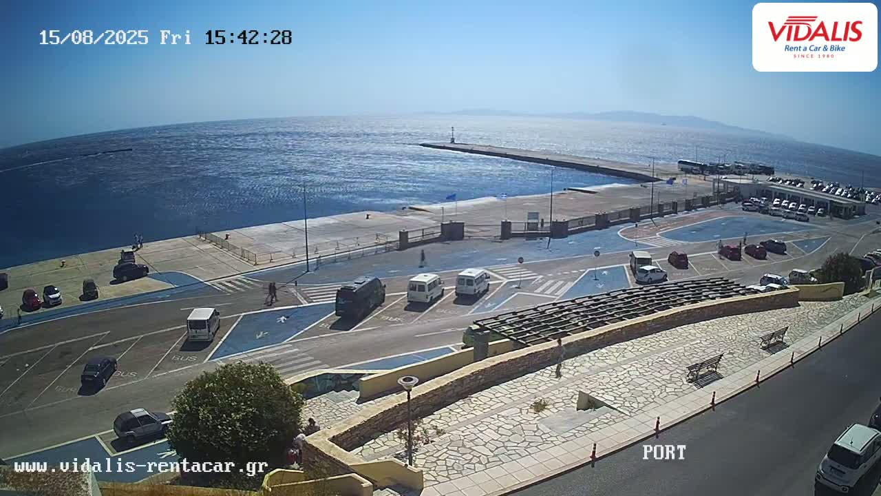 Tinos Port Live Cam - Tinos, Cyclades, South Aegean (Periféreia Notíou Aigaíou), Greece