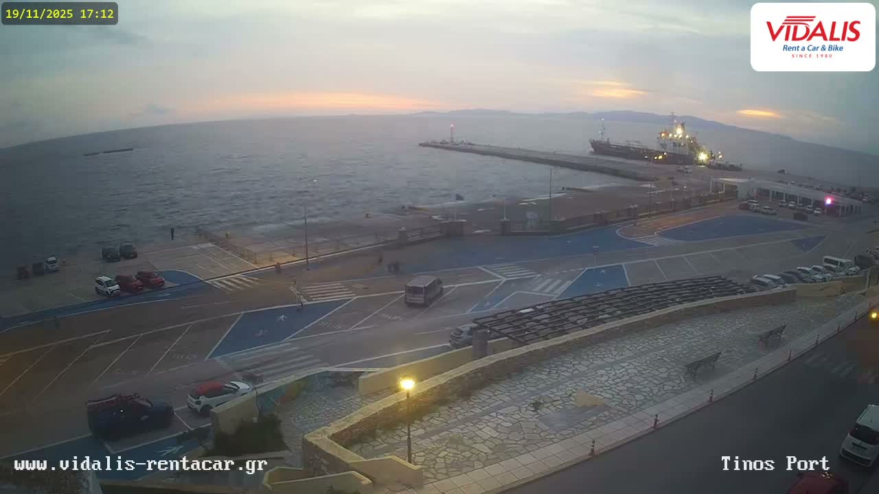 Tinos Port Live Cam - Tinos, Cyclades, South Aegean (Periféreia Notíou Aigaíou), Greece