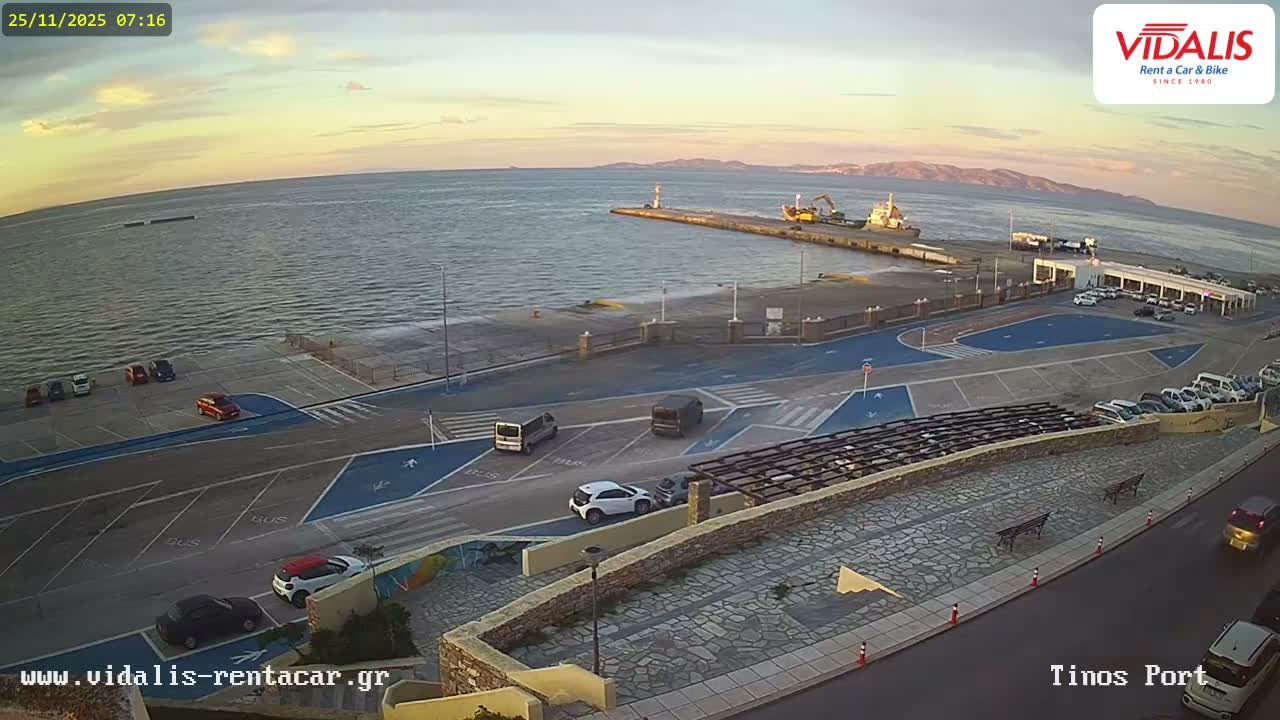 Tinos Port Live Cam - Tinos, Cyclades, South Aegean (Periféreia Notíou Aigaíou), Greece