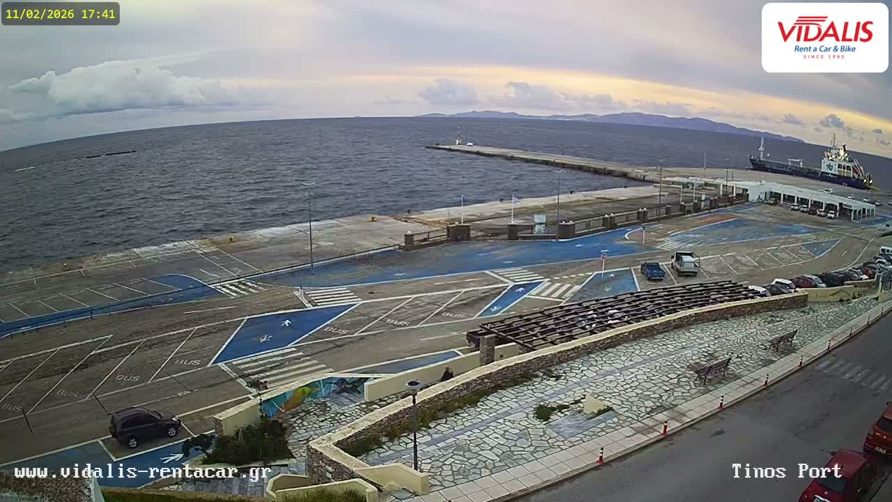 Tinos Port Live Cam - Tinos, Cyclades, South Aegean (Periféreia Notíou Aigaíou), Greece