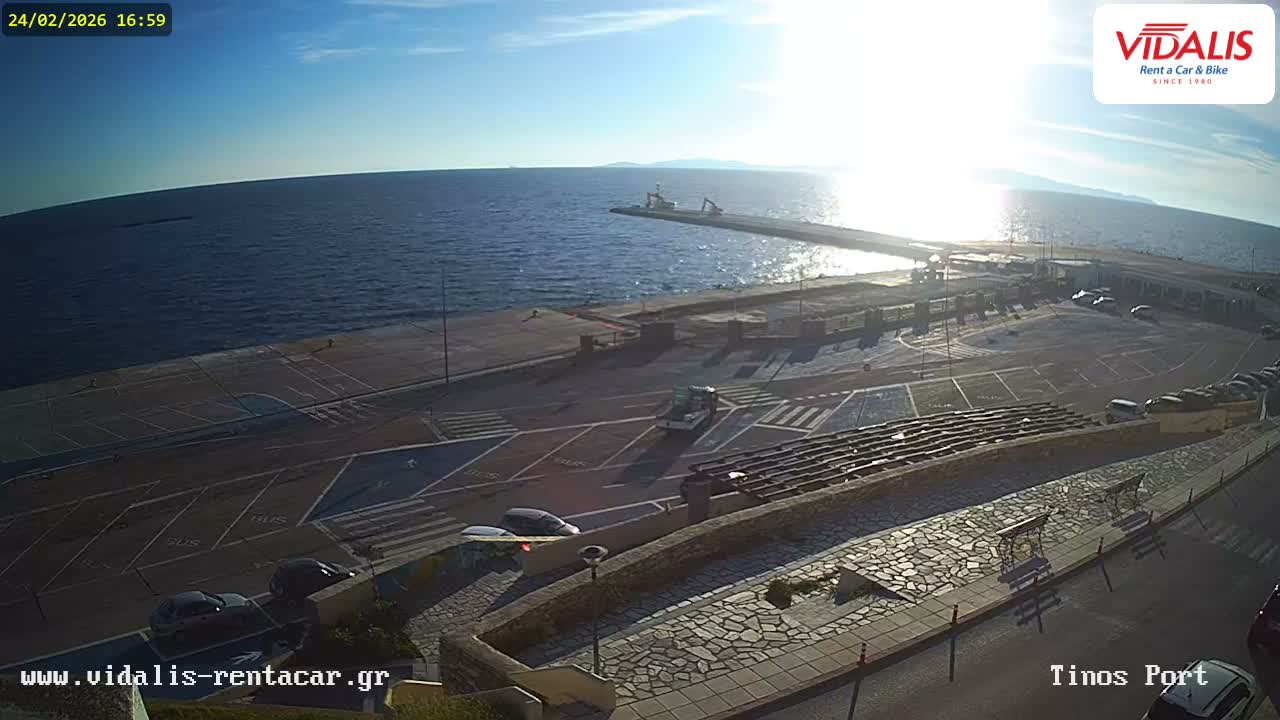 Tinos Port Live Cam - Tinos, Cyclades, South Aegean (Periféreia Notíou Aigaíou), Greece