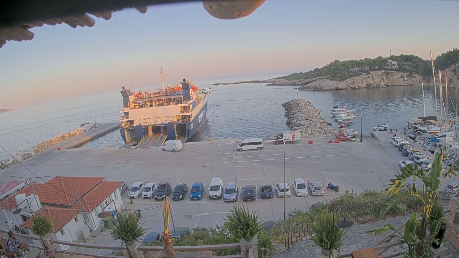 Patitiri, Alonnisos Commercial Port Live Cam - Pattiri, Alonnisos, Sporades, Thessaly & Central Greece (Thessalía), Greece
