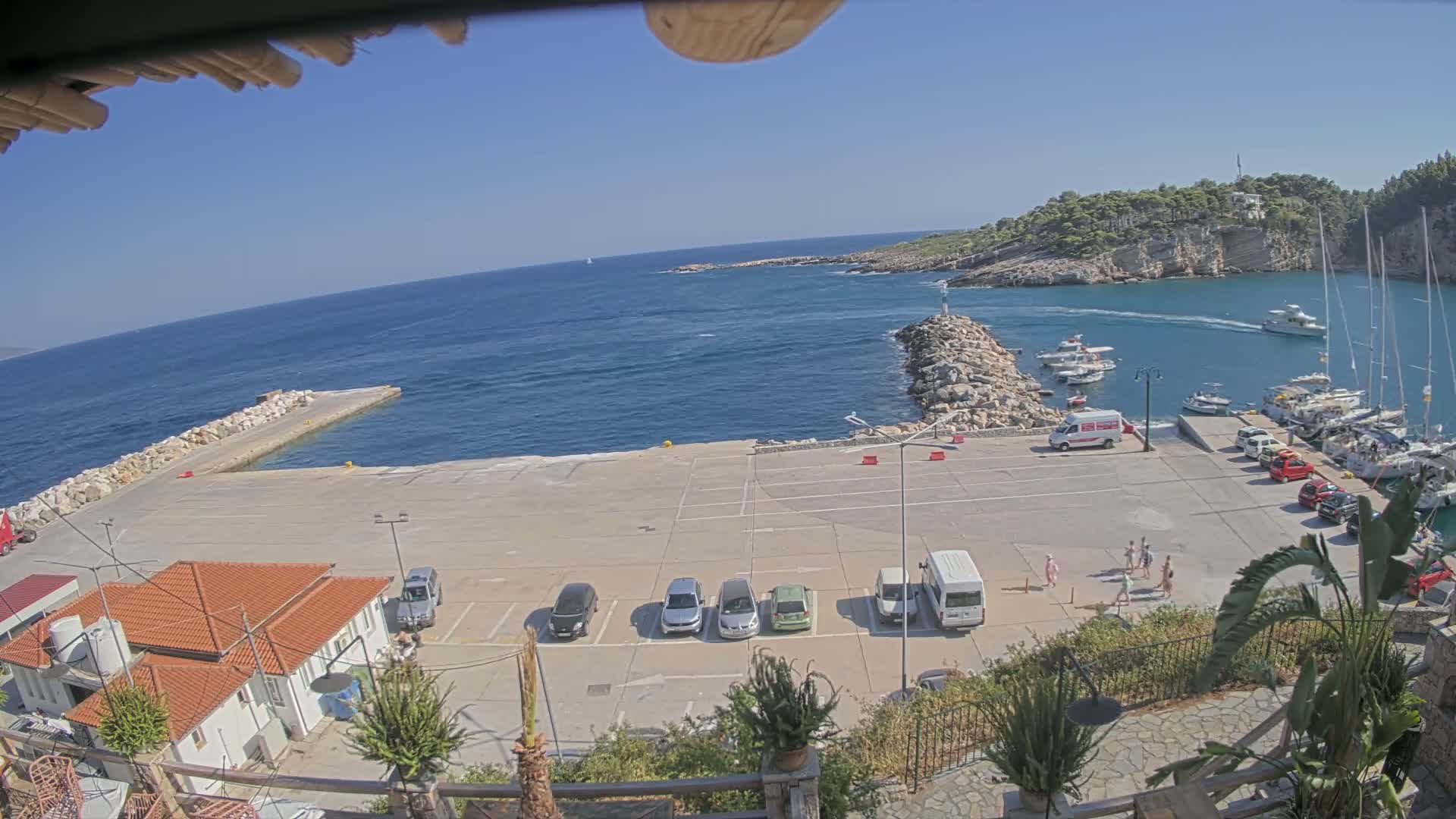 Patitiri, Alonnisos Commercial Port Live Cam - Pattiri, Alonnisos, Sporades, Thessaly & Central Greece (Thessalía), Greece