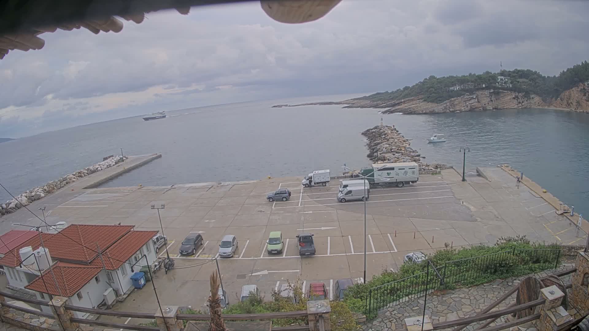 Patitiri, Alonnisos Commercial Port Live Cam - Pattiri, Alonnisos, Sporades, Thessaly & Central Greece (Thessalía), Greece
