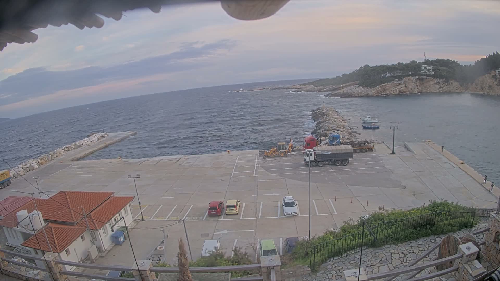 Patitiri, Alonnisos Commercial Port Live Cam - Pattiri, Alonnisos, Sporades, Thessaly & Central Greece (Thessalía), Greece