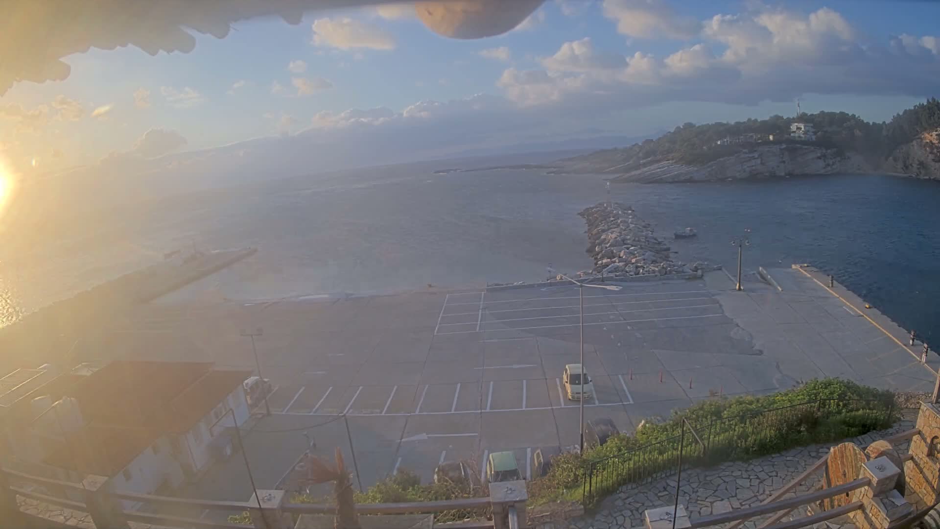 Patitiri, Alonnisos Commercial Port Live Cam - Pattiri, Alonnisos, Sporades, Thessaly & Central Greece (Thessalía), Greece