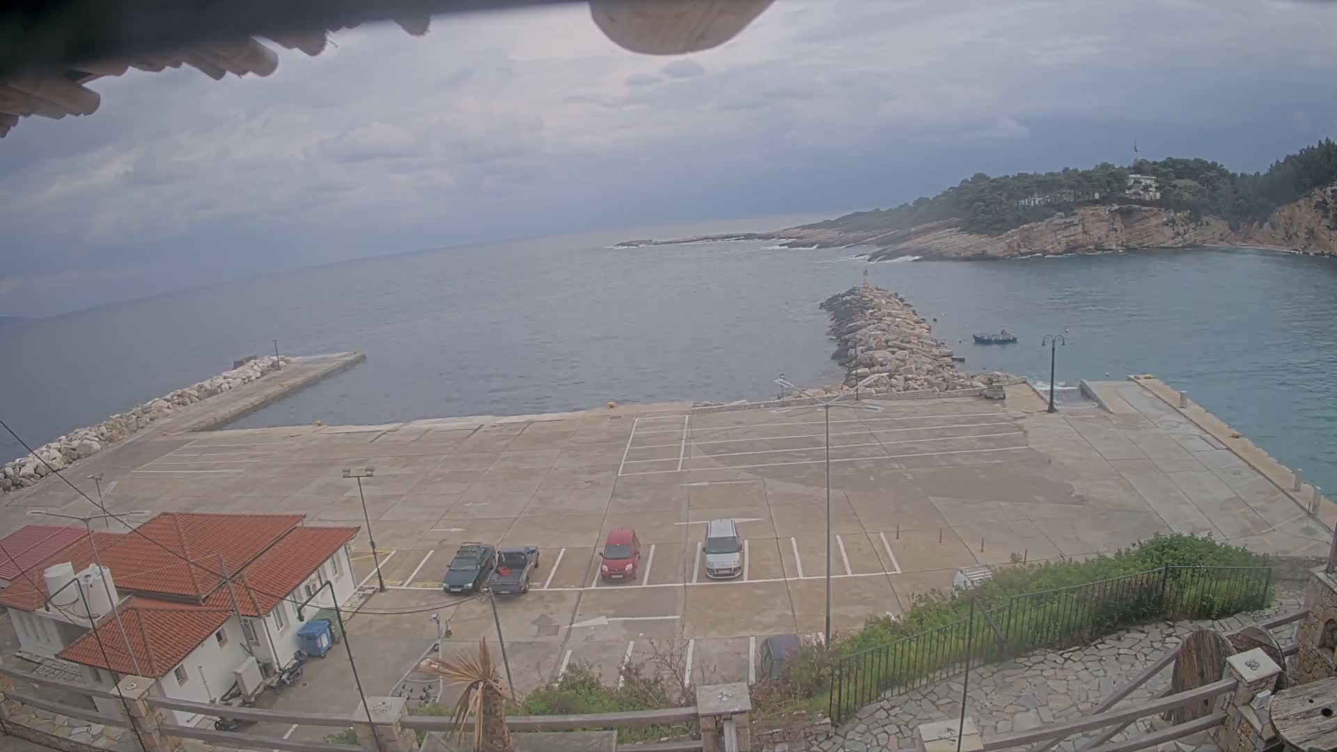 Patitiri, Alonnisos Commercial Port Live Cam - Pattiri, Alonnisos, Sporades, Thessaly & Central Greece (Thessalía), Greece