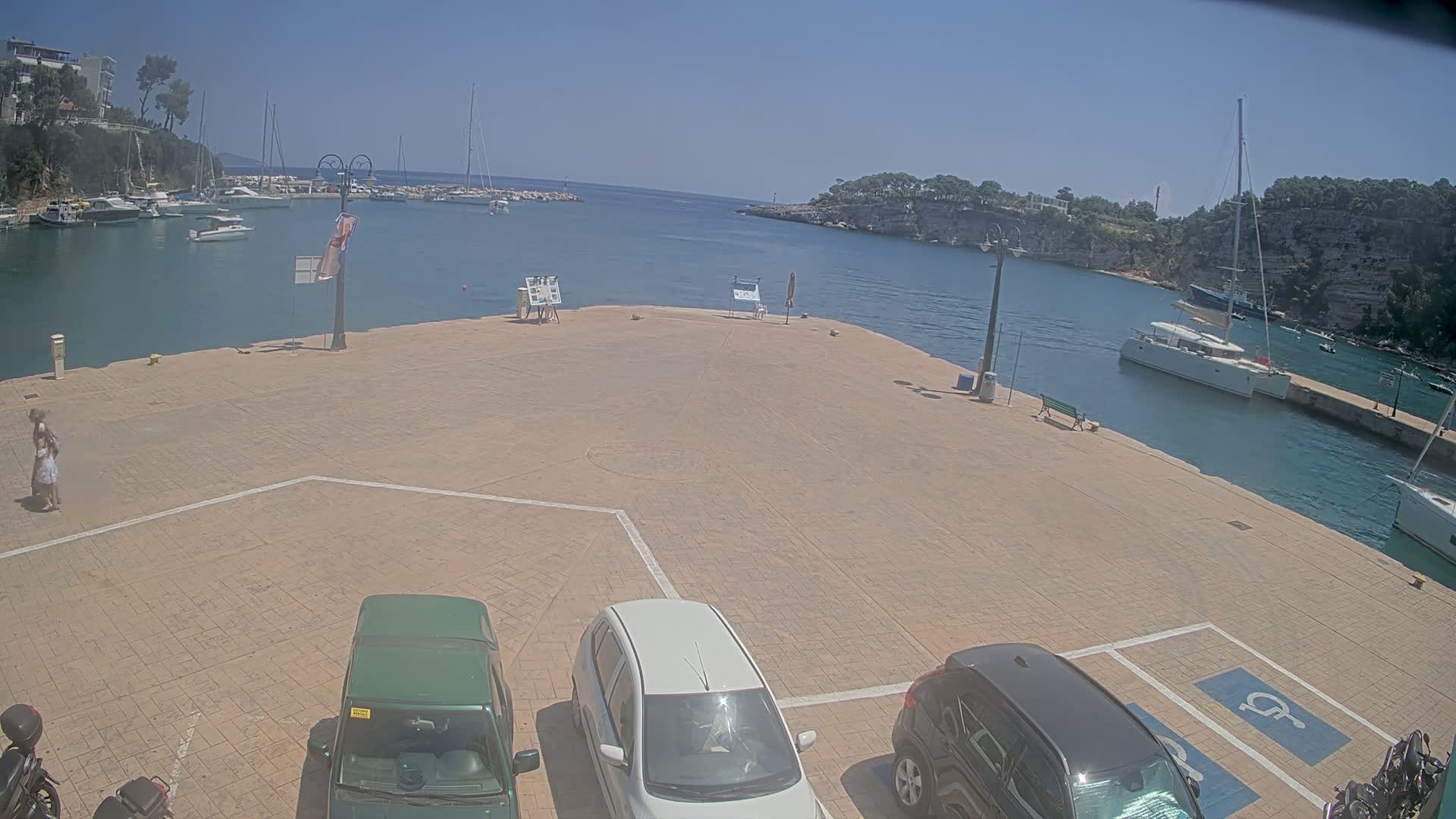 Patitiri, Alonnisos Marine Live Cam - Pattiri, Alonnisos, Sporades, Thessaly & Central Greece (Thessalía), Greece
