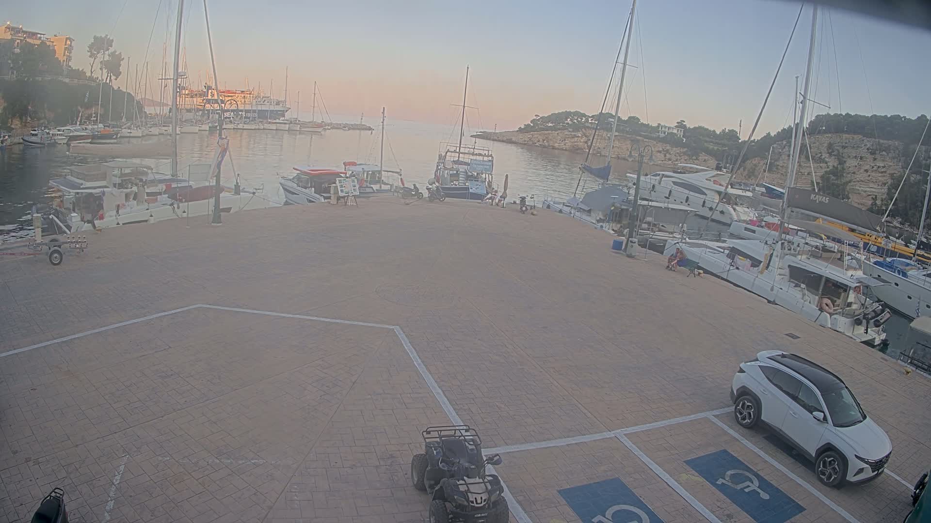 Patitiri, Alonnisos Marine Live Cam - Pattiri, Alonnisos, Sporades, Thessaly & Central Greece (Thessalía), Greece