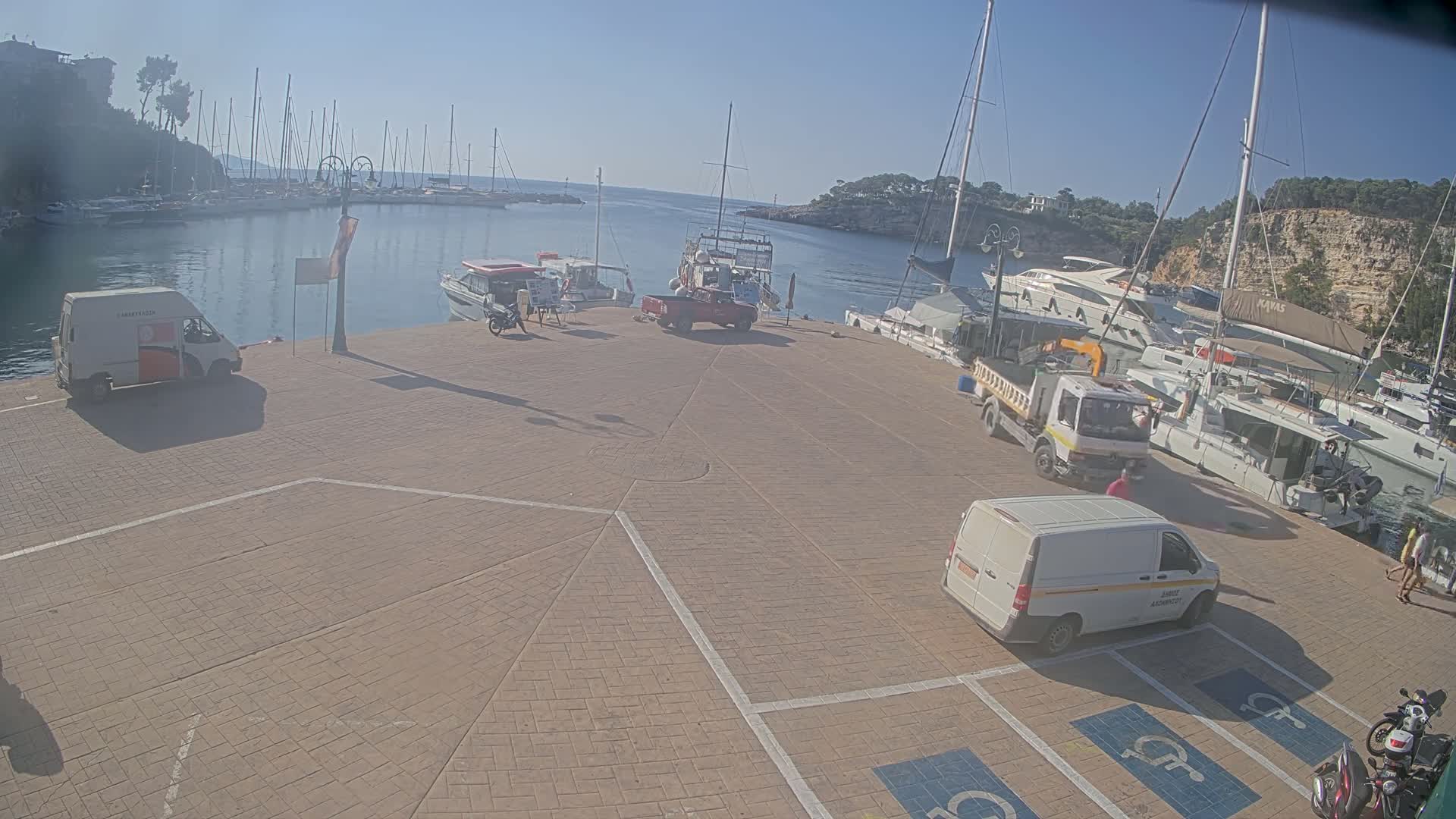 Patitiri, Alonnisos Marine Live Cam - Pattiri, Alonnisos, Sporades, Thessaly & Central Greece (Thessalía), Greece