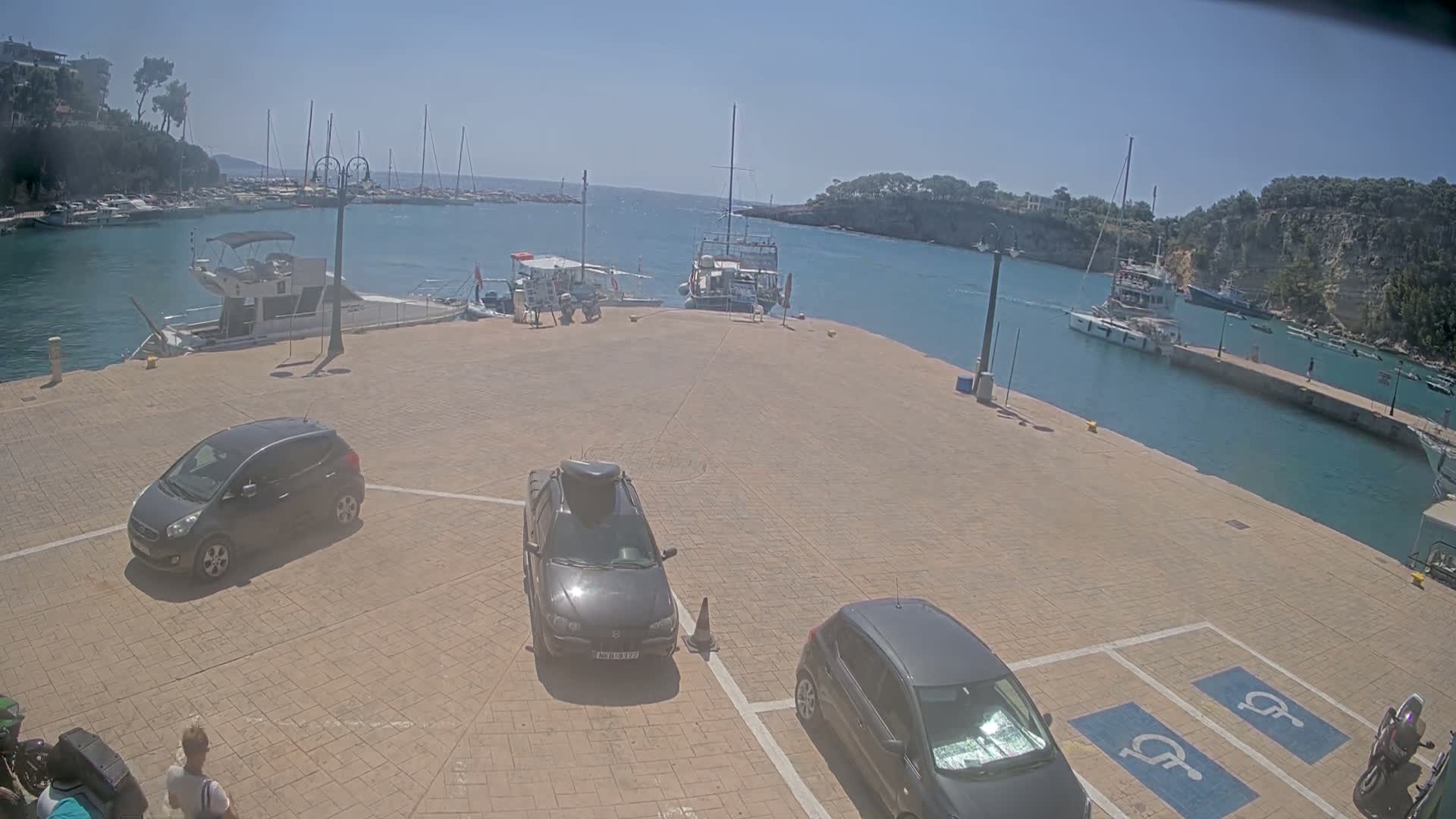 Patitiri, Alonnisos Marine Live Cam - Pattiri, Alonnisos, Sporades, Thessaly & Central Greece (Thessalía), Greece