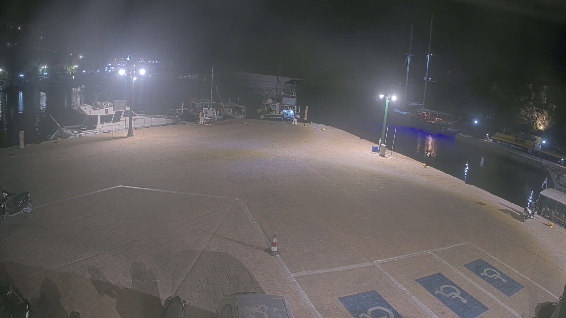 Patitiri, Alonnisos Marine Live Cam - Pattiri, Alonnisos, Sporades, Thessaly & Central Greece (Thessalía), Greece