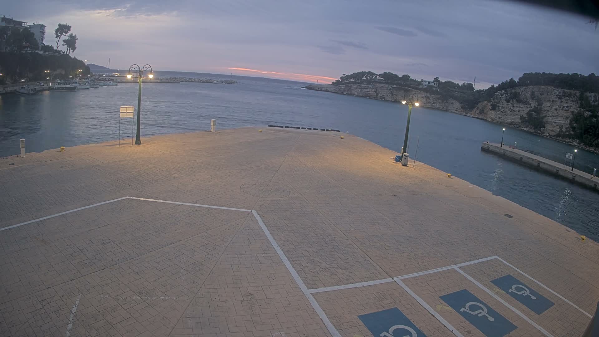 Patitiri, Alonnisos Marine Live Cam - Pattiri, Alonnisos, Sporades, Thessaly & Central Greece (Thessalía), Greece