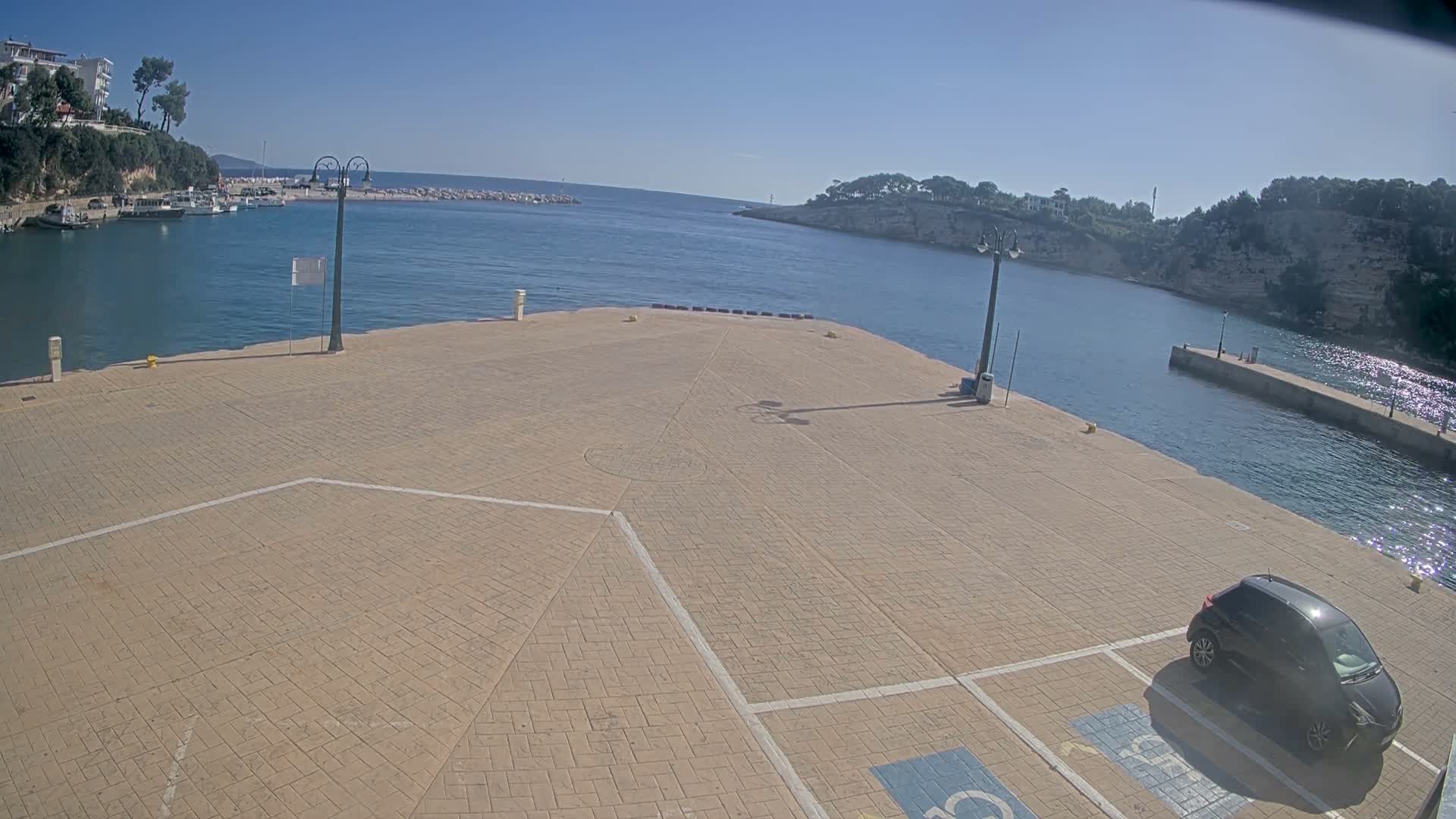 Patitiri, Alonnisos Marine Live Cam - Pattiri, Alonnisos, Sporades, Thessaly & Central Greece (Thessalía), Greece