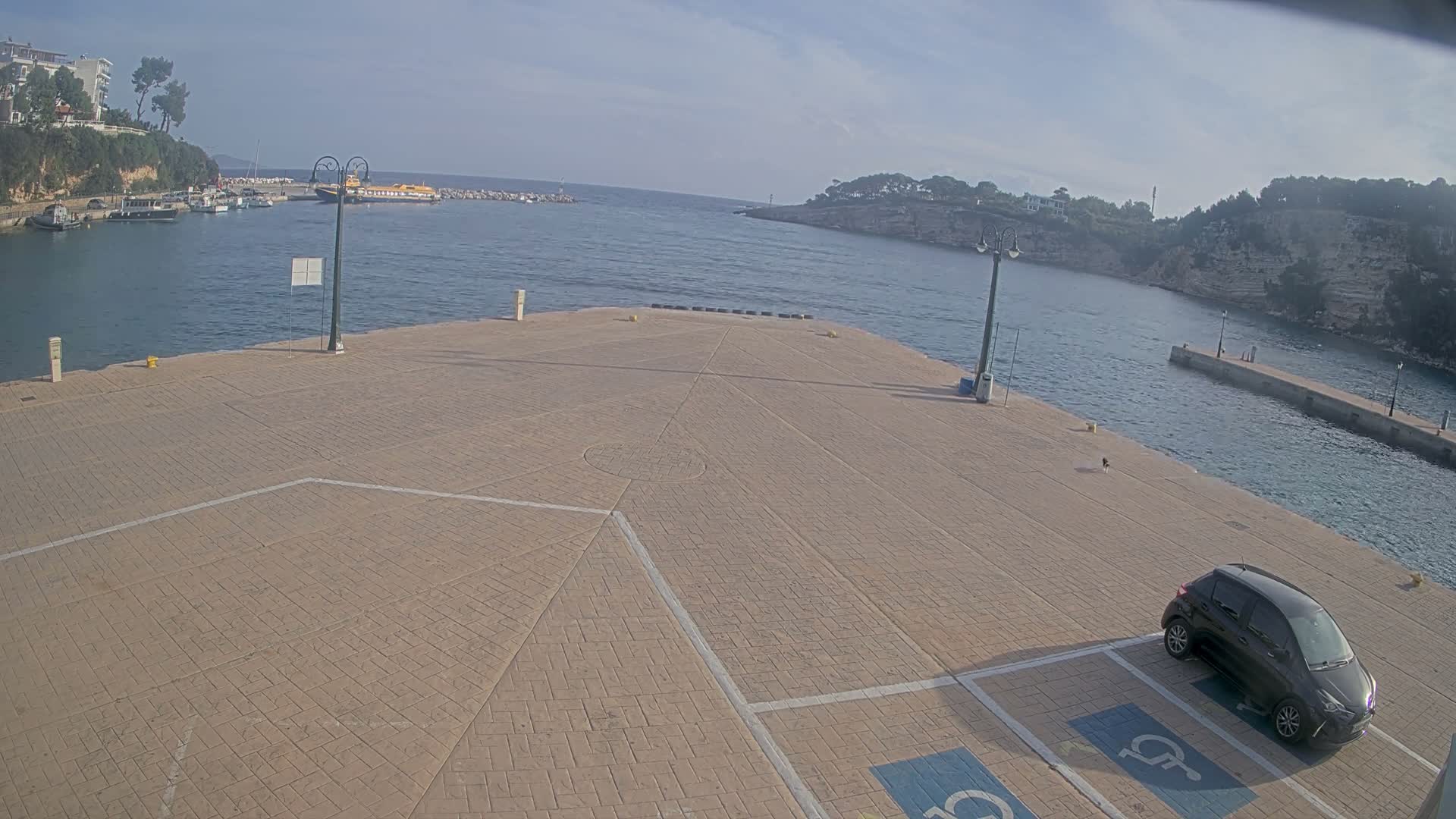 Patitiri, Alonnisos Marine Live Cam - Pattiri, Alonnisos, Sporades, Thessaly & Central Greece (Thessalía), Greece