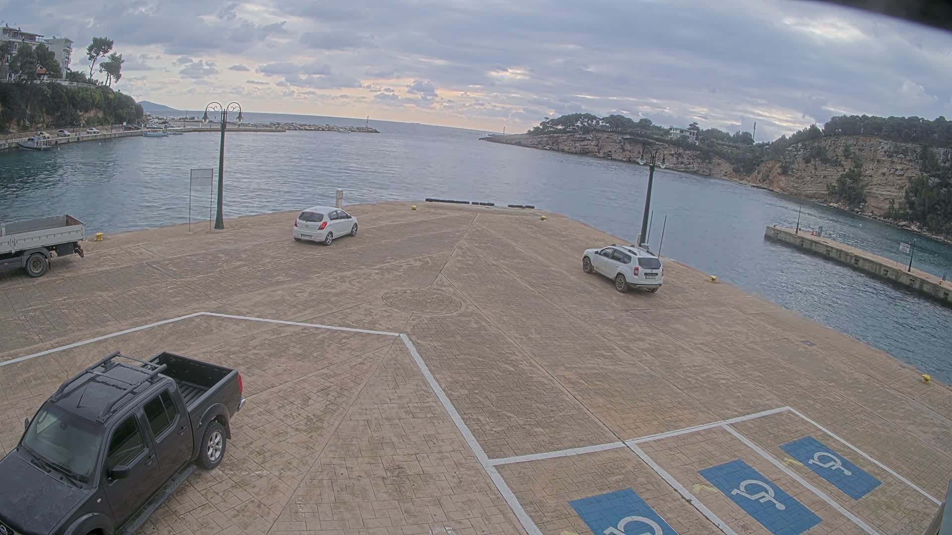 Patitiri, Alonnisos Marine Live Cam - Pattiri, Alonnisos, Sporades, Thessaly & Central Greece (Thessalía), Greece
